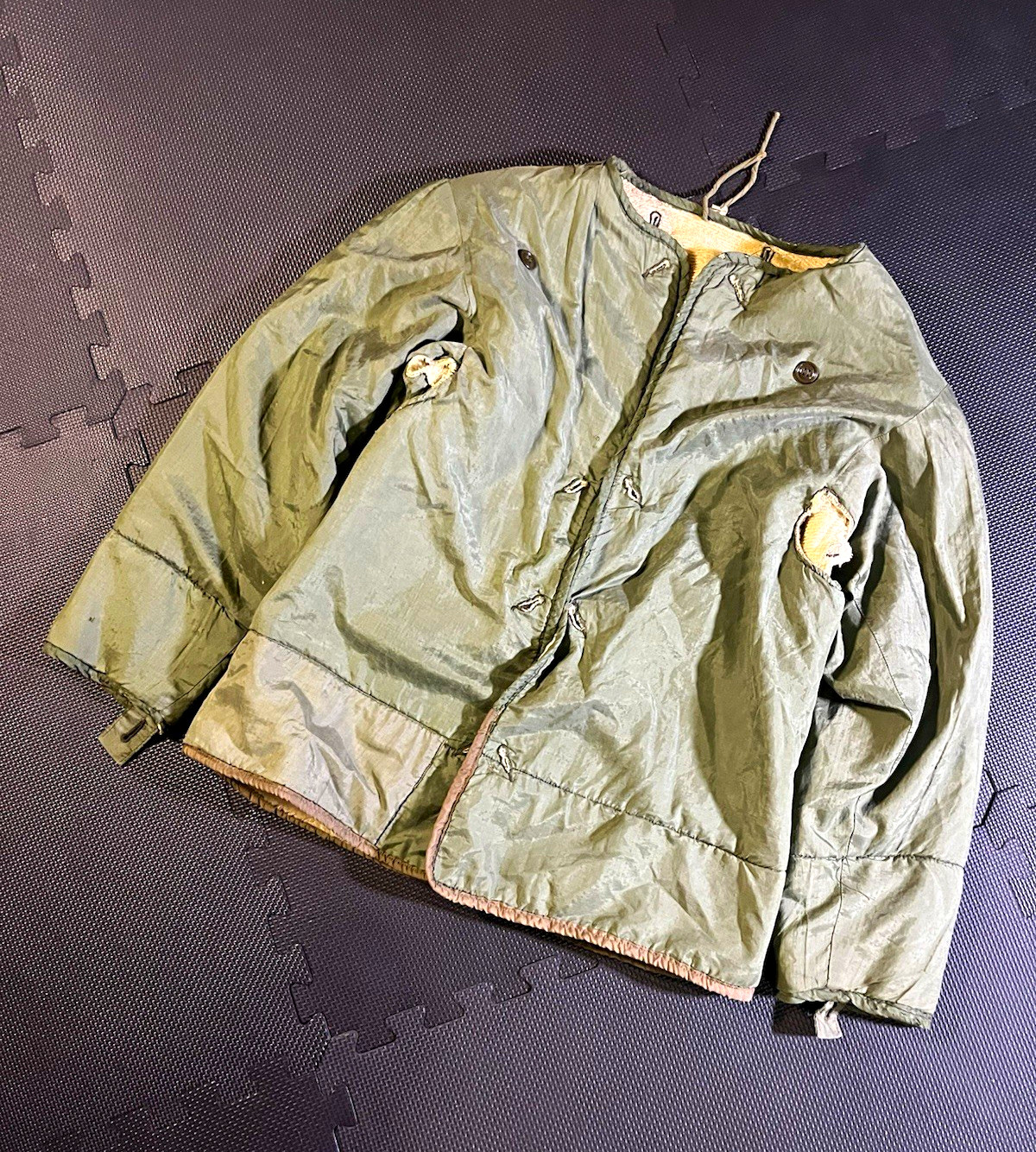 Genuine G.I. OD Green Military Cold Weather Jacket Liner, Original Militaria