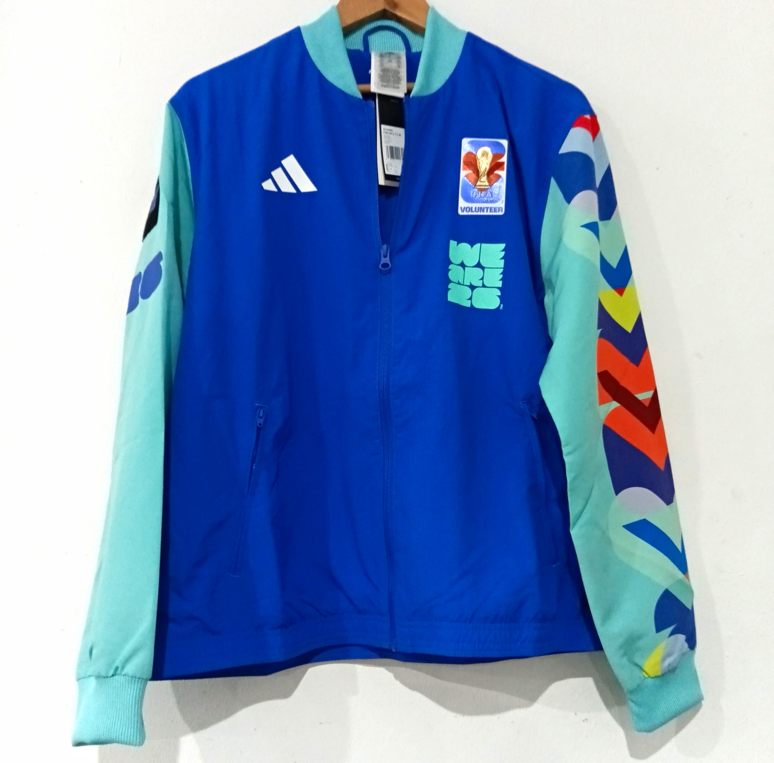 Adidas FIFA Volunteer \ Adidas FIFA Volunteer \