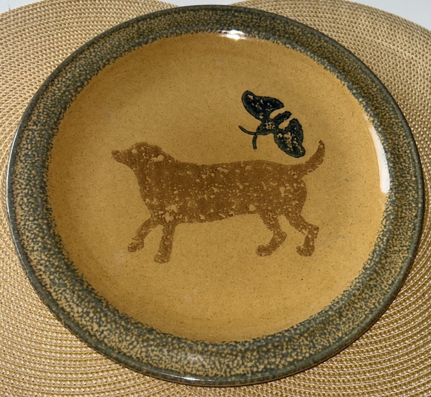 VTG Pfaltzgraff America Dog Service Plate Charger Wall Hang MAFA Folk Art 1983 VTG Pfaltzgraff America Dog Service Plate Charger Wall Hang MAFA Folk Art 1983