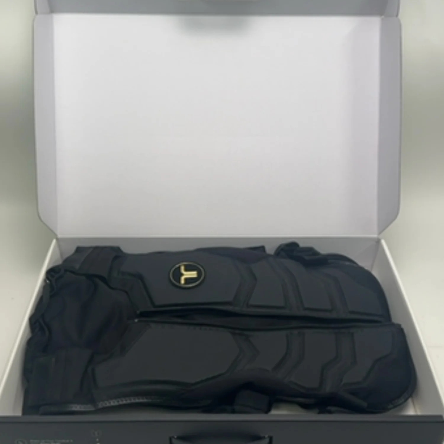 bHaptics Tactsuit X40 Wireless Haptic Vest Black BHTV40D00