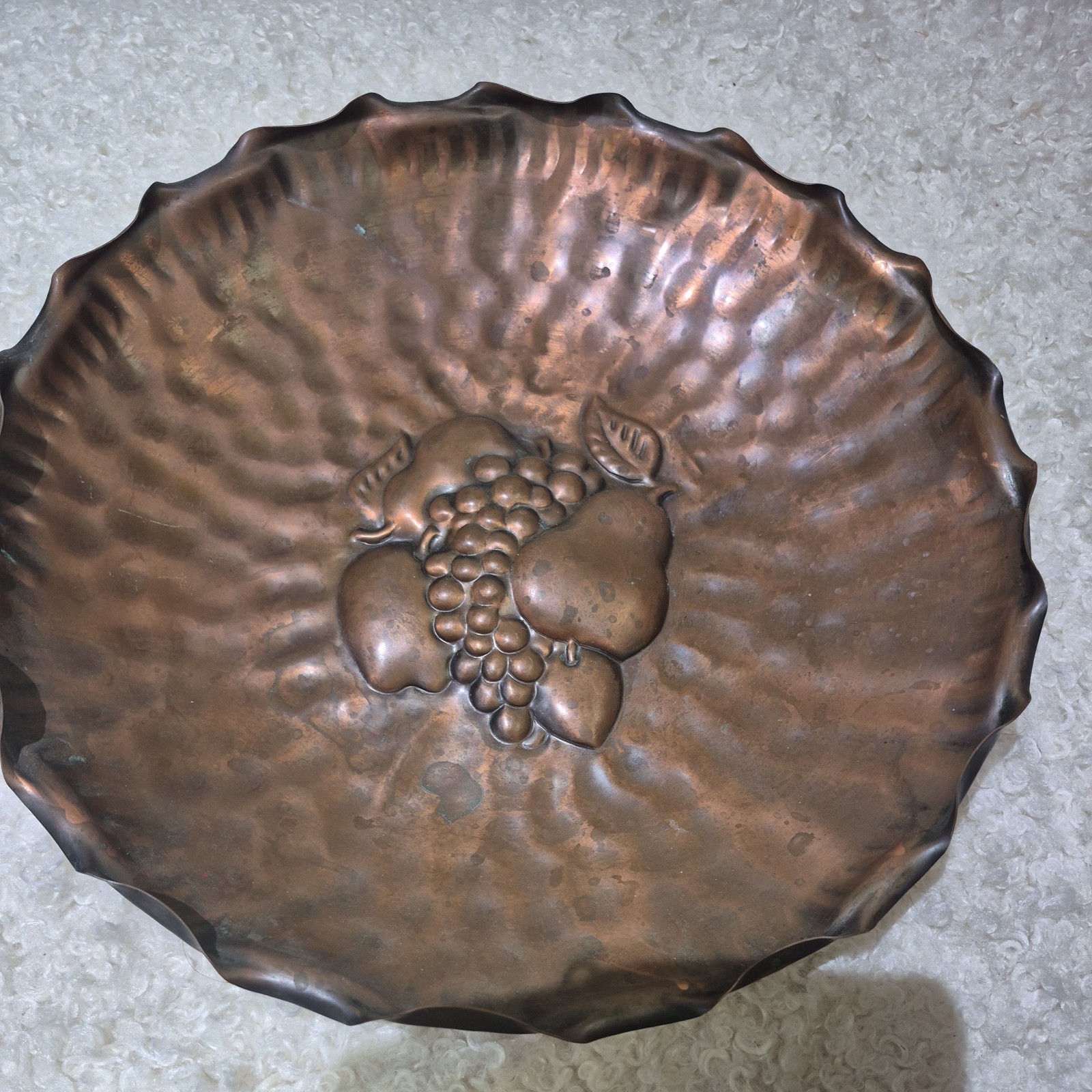 Vintage Gregorian USA Hammered Copper Fruit Bowl Embossed Elegance 14 Vintage Gregorian USA Hammered Copper Fruit Bowl Embossed Elegance 14