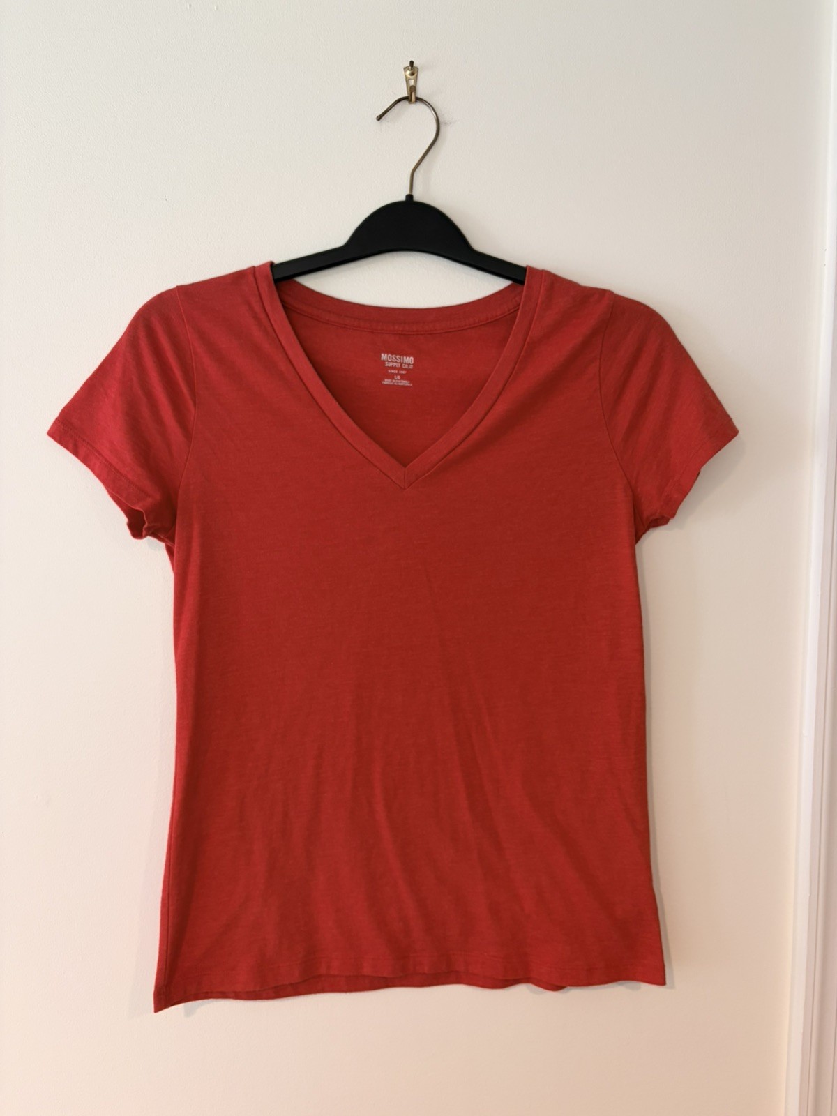 New Mossimo Supply Co Womens V-Neck Short Sleeve Red Tee Shirt Size L