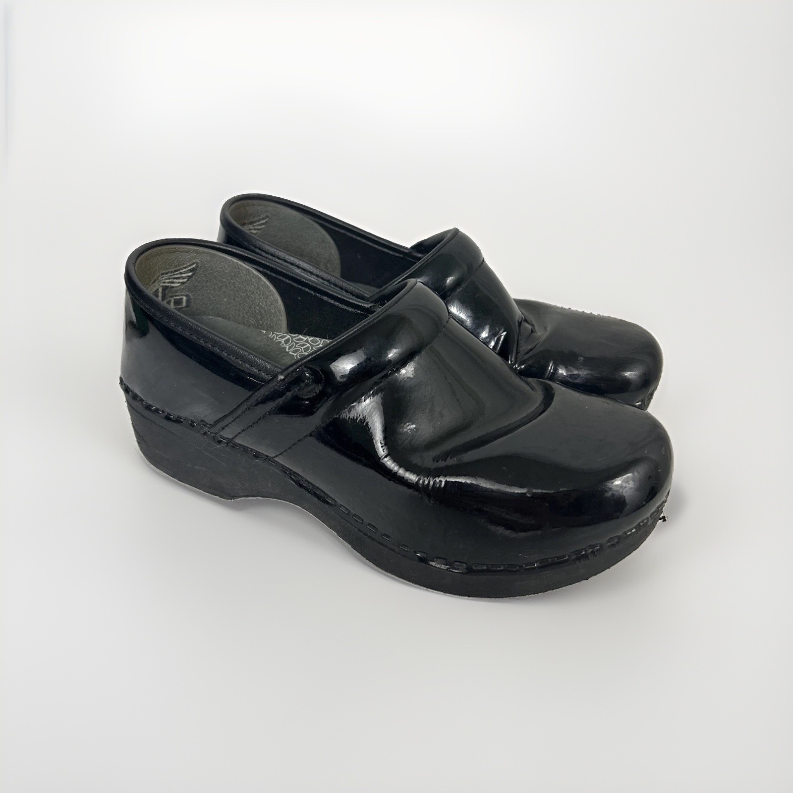 Dansko XP 2.0 Womens Size 39 EU 8.5-9 Non Slip Clogs Black Glossy Scuffs Dansko XP 2.0 Womens Size 39 EU 8.5-9 Non Slip Clogs Black Glossy Scuffs