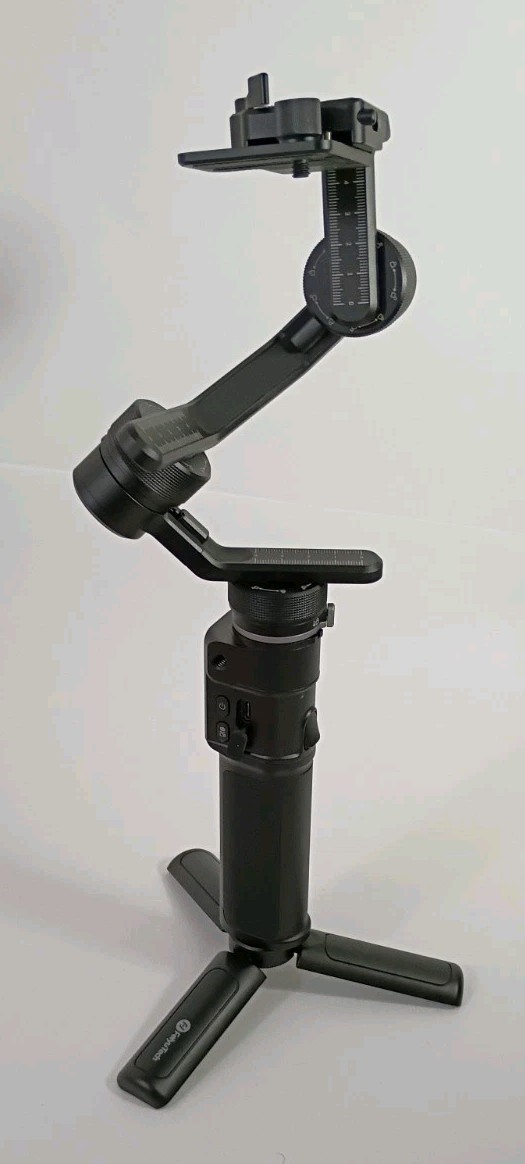 FeiyuTech G6 Max 3-Axis Gimbal Stabilizer Handheld Tripod - Excellent Condition FeiyuTech G6 Max 3-Axis Gimbal Stabilizer Handheld Tripod - Excellent Condition