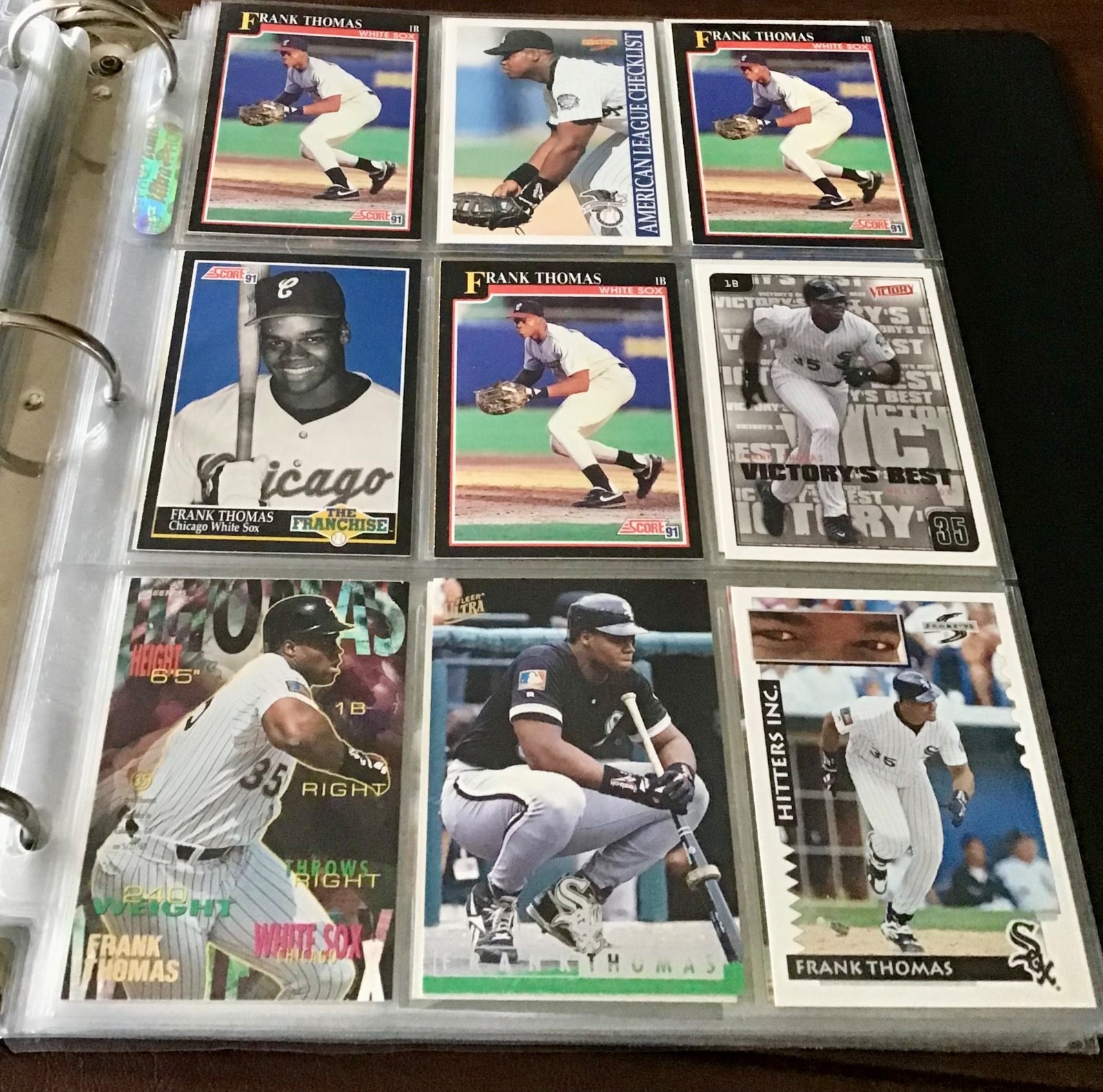 25 Frank Thomas Cards Upper Deck,Topps,Score,Donruss,Fleer,Victory,TSC,Studio