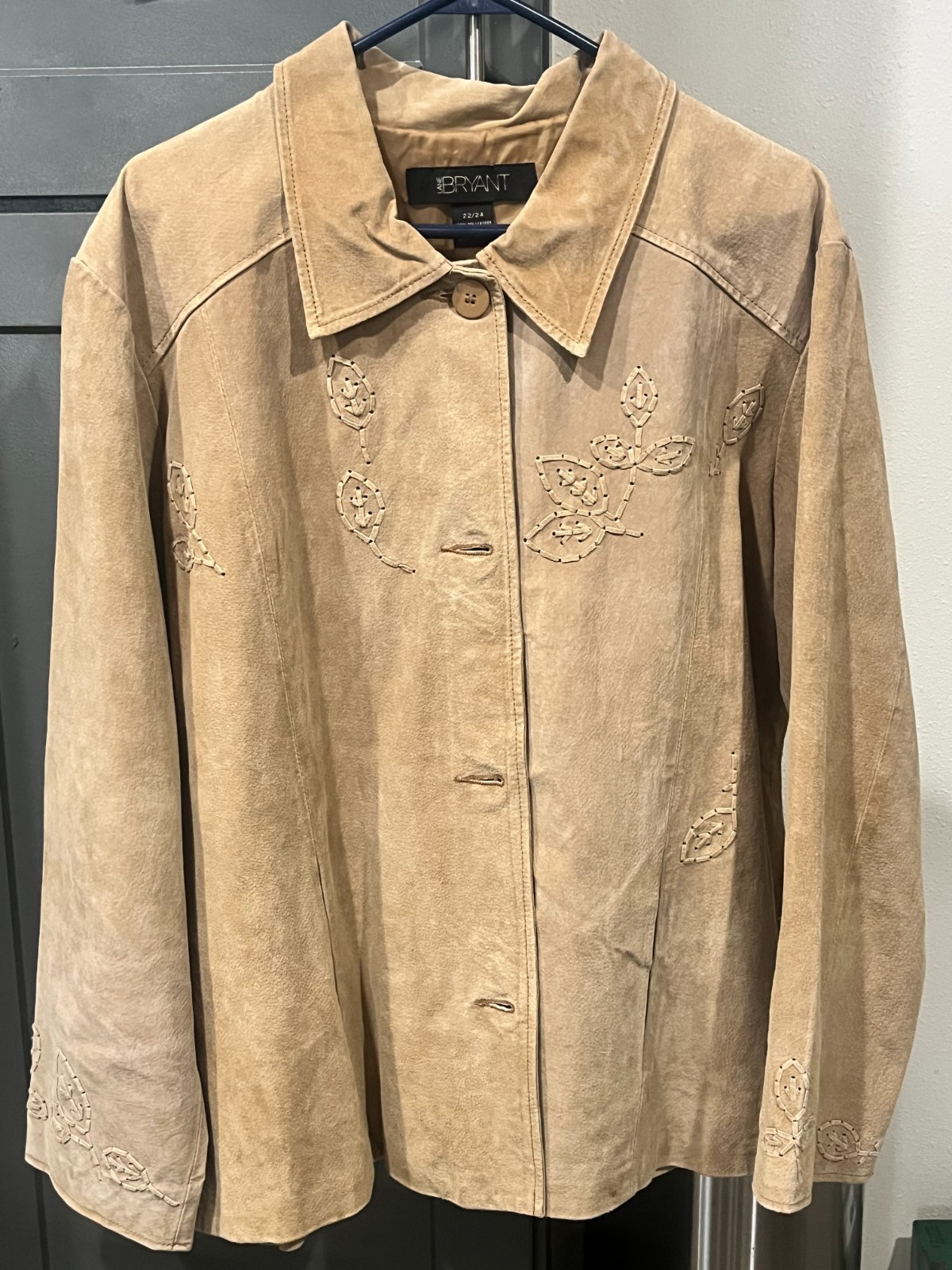 Lane Bryant Women’s 22/24 Suede Leather Jacket – Tan – Embroidered Floral – 