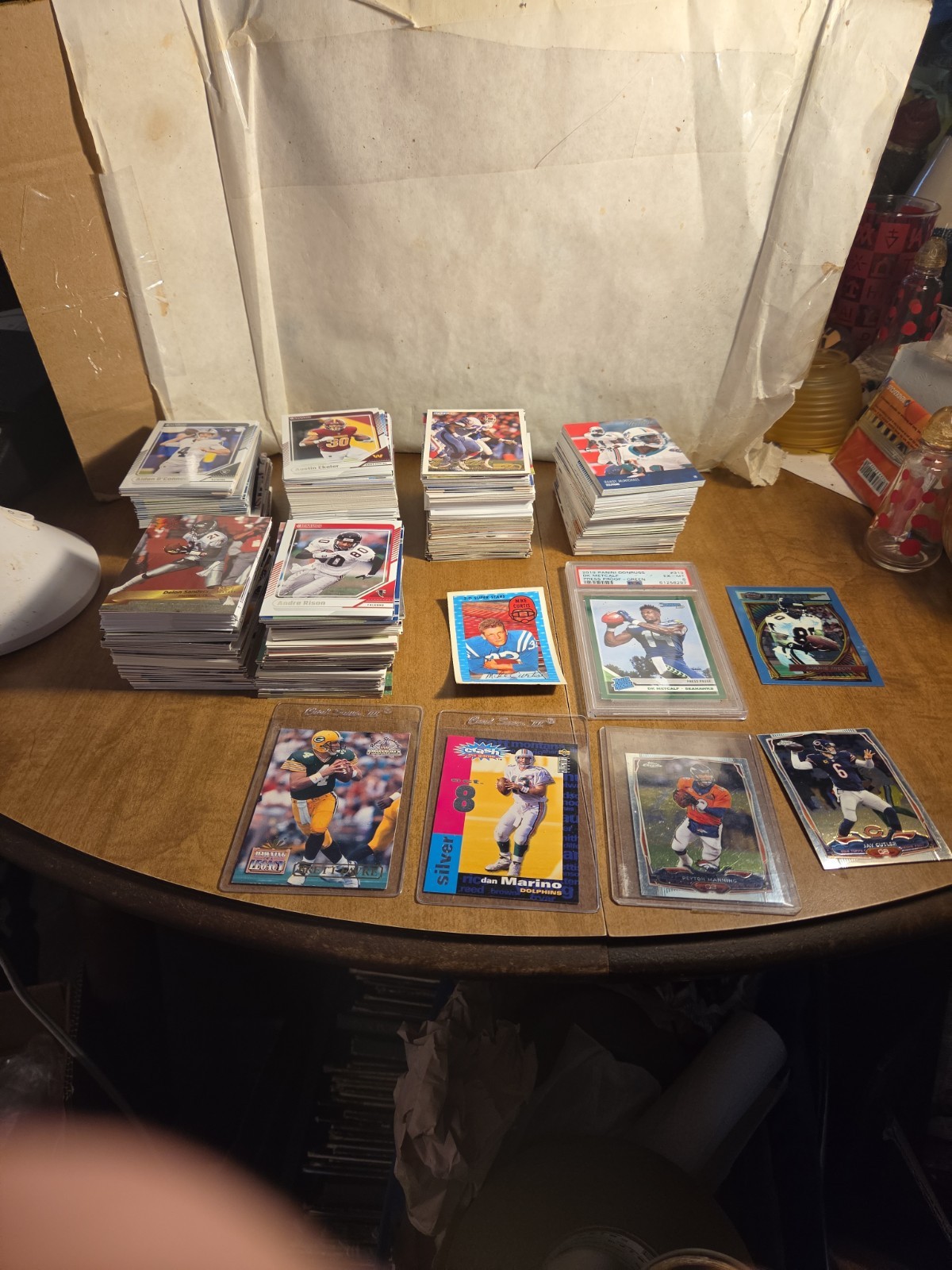 Large Lot Of 600+ Football Card Various Years And Players Estate Find Large Lot Of 600+ Football Card Various Years And Players Estate Find