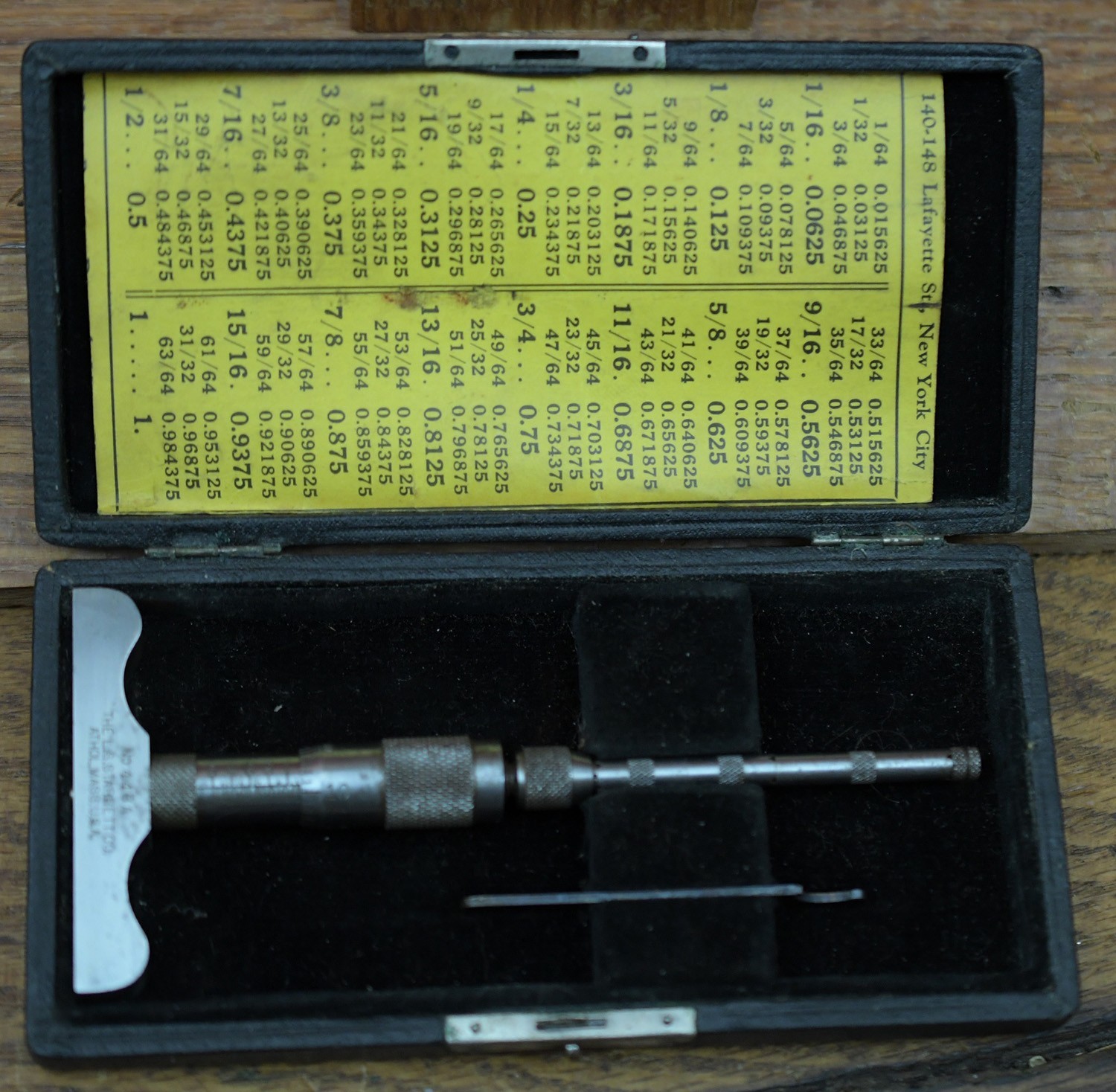 The L.S. Starrett Co. No. 446A Micrometer Depth Gage COMPLETE with Leather Case