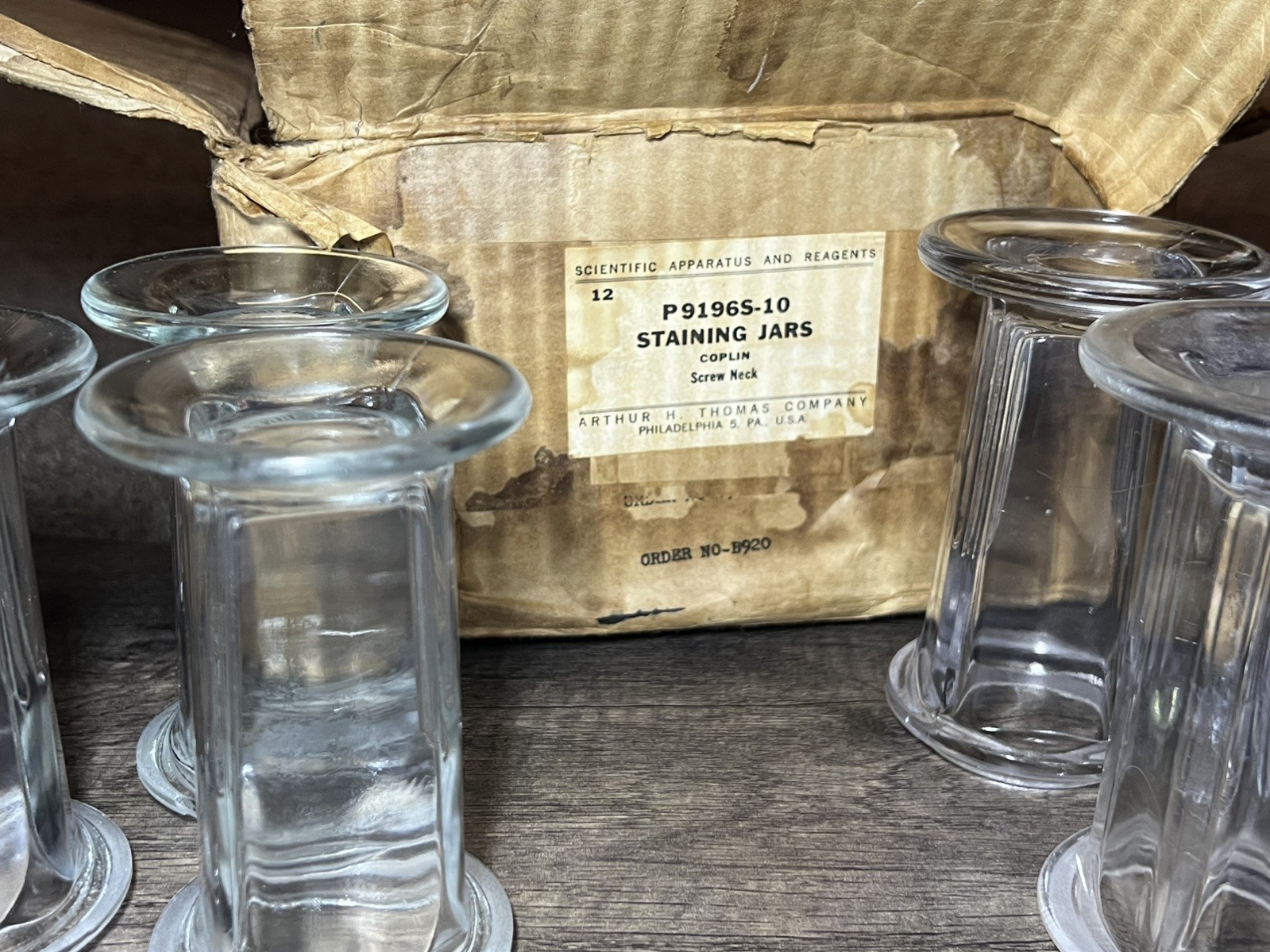 Vintage T.C. Wheaton Arthur H. Thomas Coplin Staining (1950s Scientific Glass) Vintage T.C. Wheaton Arthur H. Thomas Coplin Staining (1950s Scientific Glass)