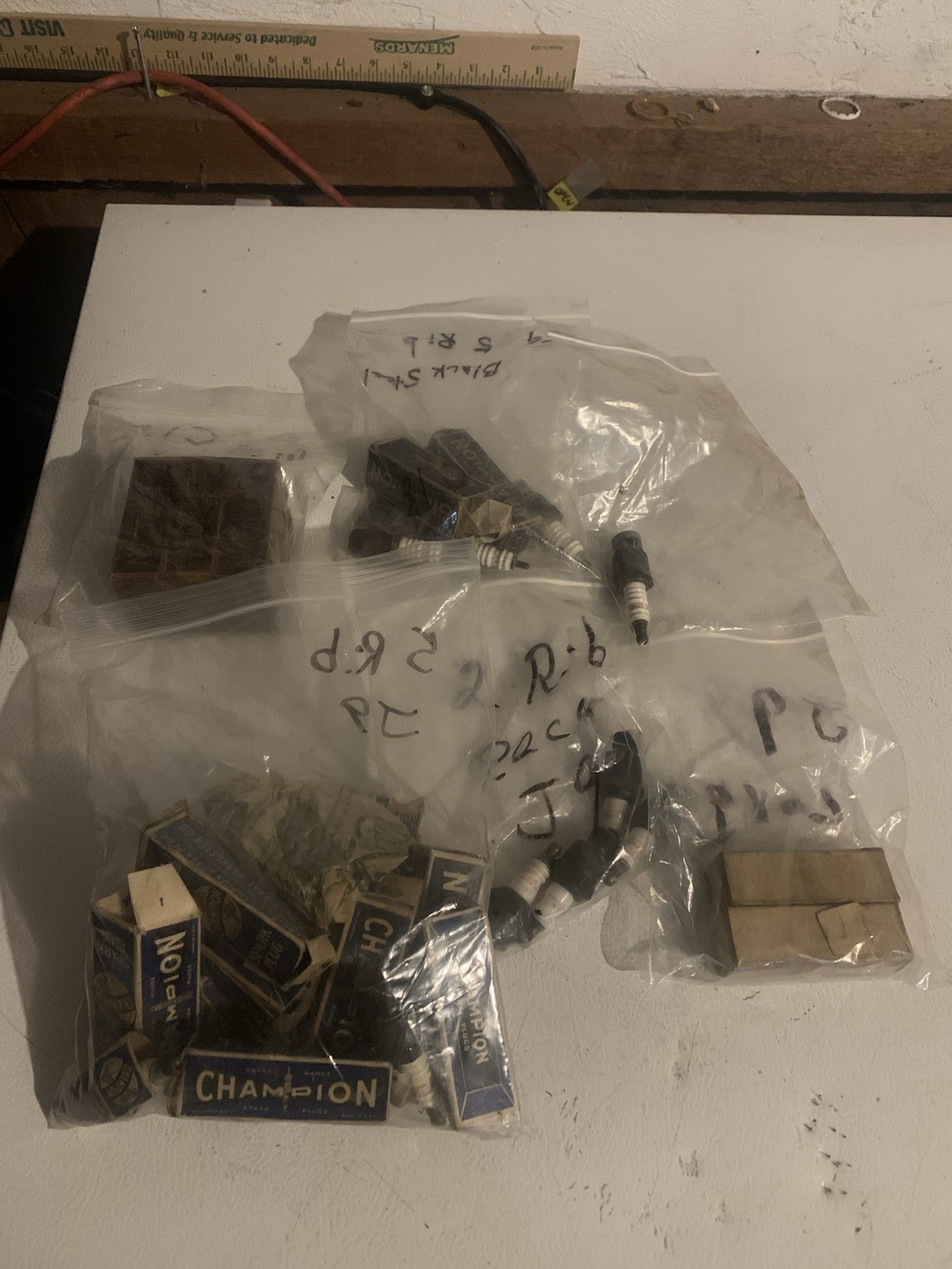 Champion J-9 Spark Plug Lot Of 29 As Is Champion J-9 Spark Plug Lot Of 29 As Is