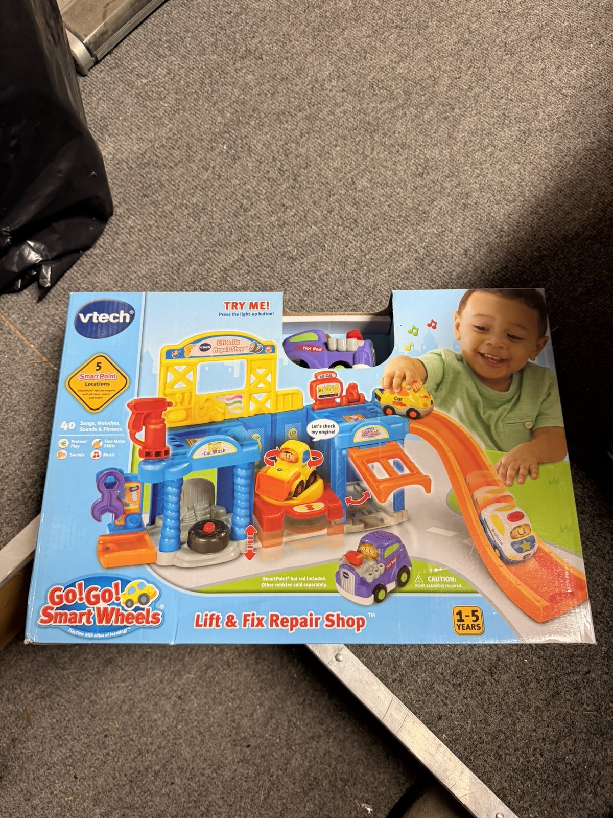 VTech Go Go Smart Wheels Lift & Fix Repair Shop VTech Go Go Smart Wheels Lift & Fix Repair Shop