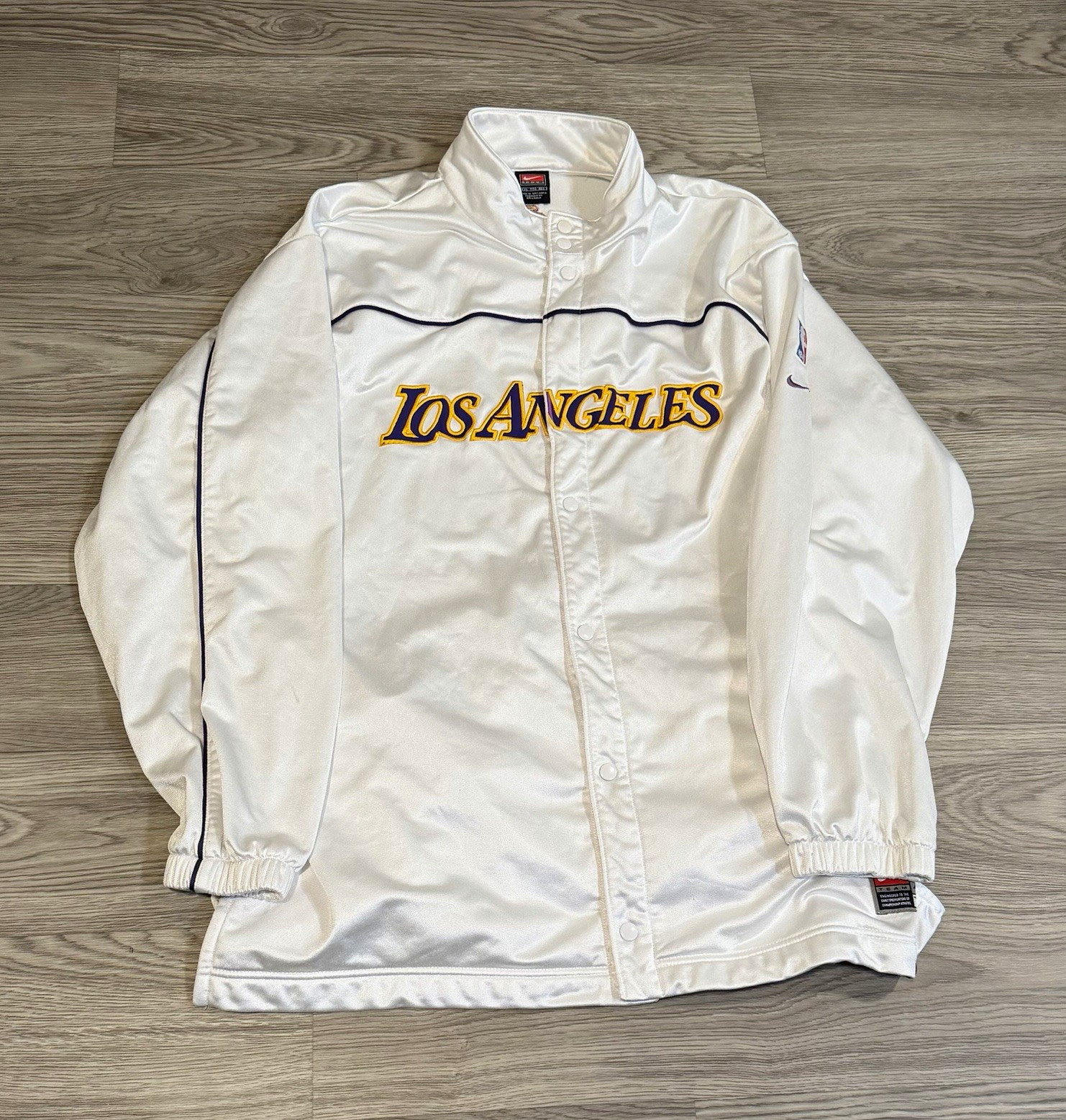 vintage 2000s la lakers warmup jacket