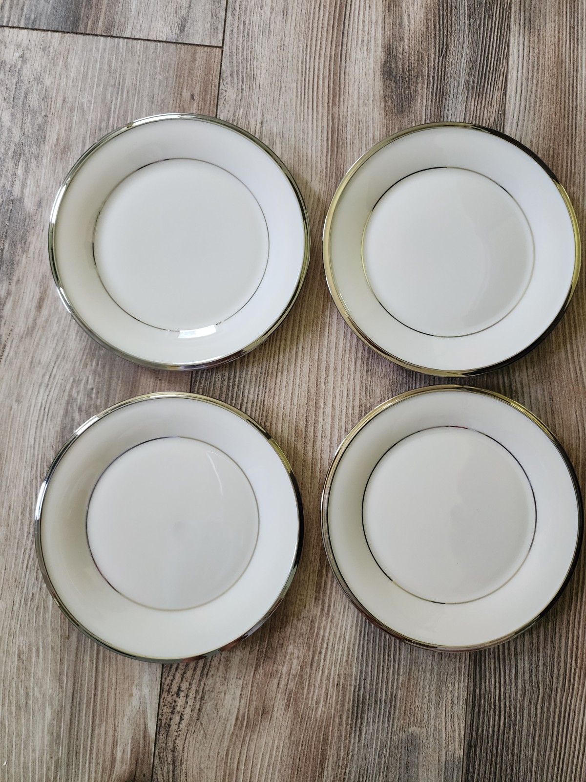 Lenox Solitaire Bread Plates | Set of 4 | 6 3/8\ Lenox Solitaire Bread Plates | Set of 4 | 6 3/8\
