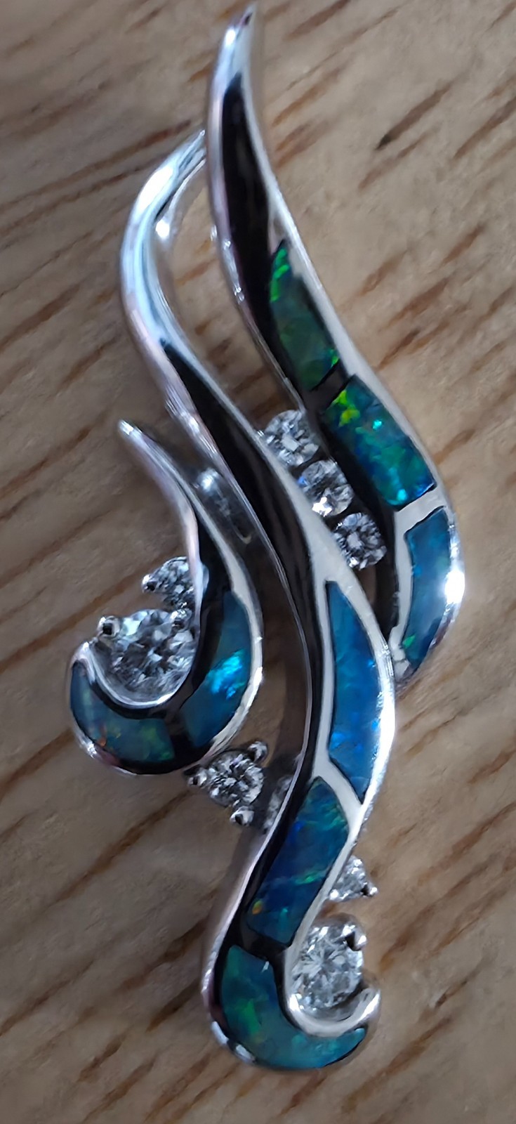 Na Hoku 14k White Gold Waterfall Pendant with Opal Inlay and Diamonds Na Hoku 14k White Gold Waterfall Pendant with Opal Inlay and Diamonds