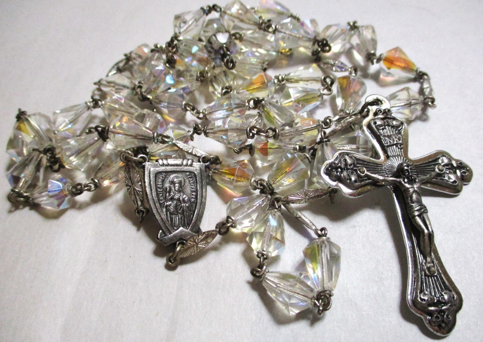 VINTAGE AURORA BOREALIS FACETED CRYSTAL ROSARY PRAYER BEADS CATHOLIC 38 VINTAGE AURORA BOREALIS FACETED CRYSTAL ROSARY PRAYER BEADS CATHOLIC 38