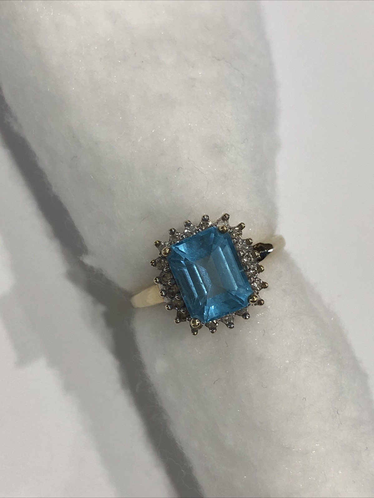 Swiss Blue Topaz And Diamonds Gold Ring Size 8