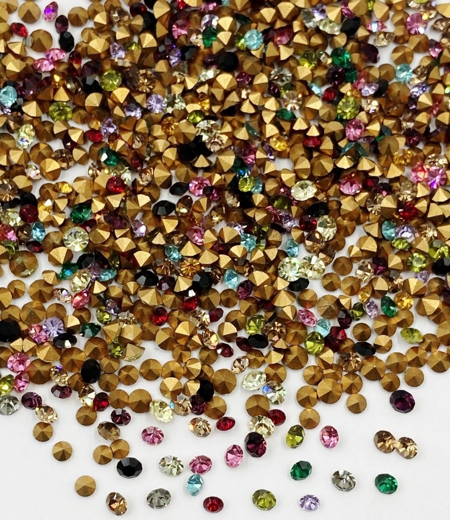 200 Vintage Preciosa Crystal 3mm To 4mm Small Rhinestones - Jewelry Repair J53