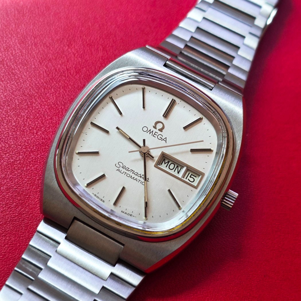 VINTAGE 1982  MEN  OMEGA  SEAMASTER  AUTOMATIC  SERVICED  1020  DAY  DATE  CLEAN