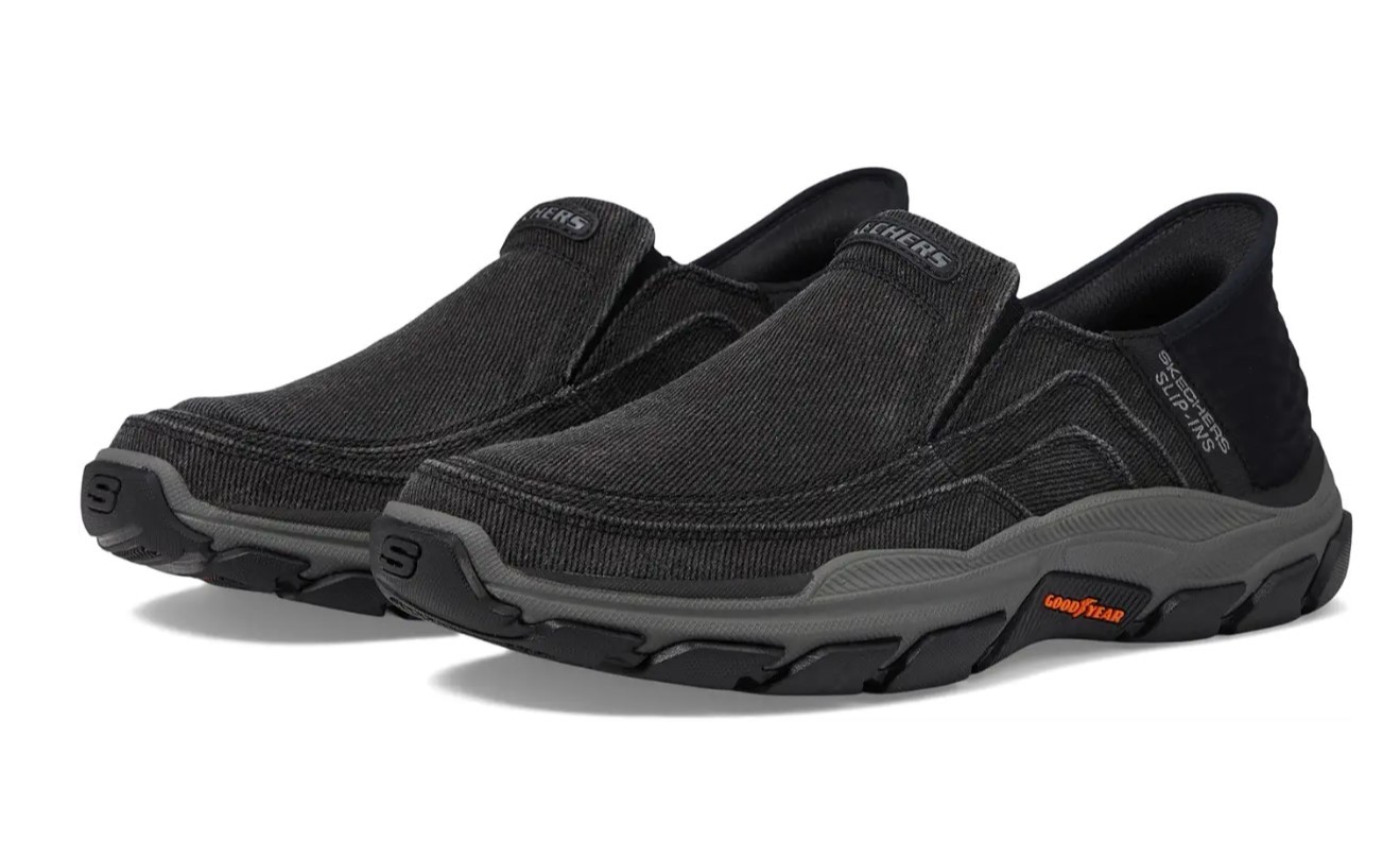 SALE SKECHERS Respected Holmgren Hands Free Slip-Ins Black, size Medium