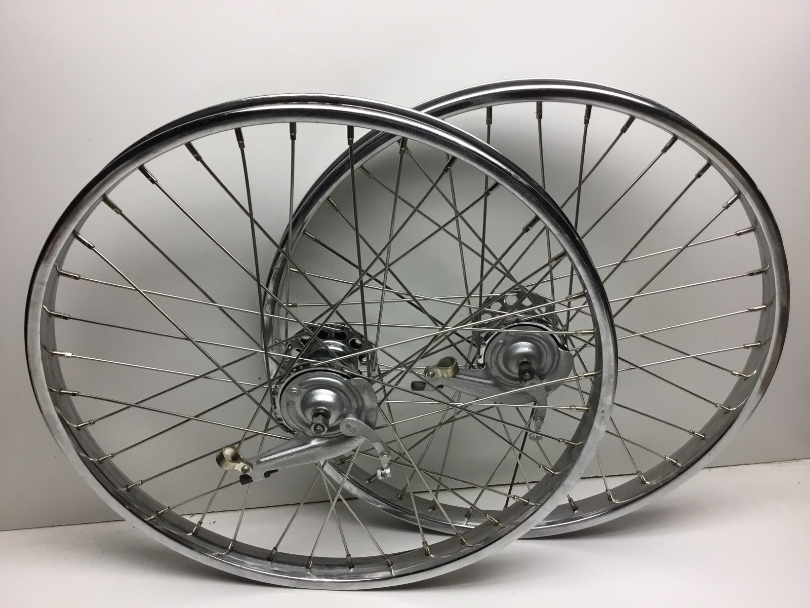 Schwinn 26” 2.125” S2 Chrome Wheels Dual Drum Brake B6 Whizzer Phantom Bike Schwinn 26” 2.125” S2 Chrome Wheels Dual Drum Brake B6 Whizzer Phantom Bike