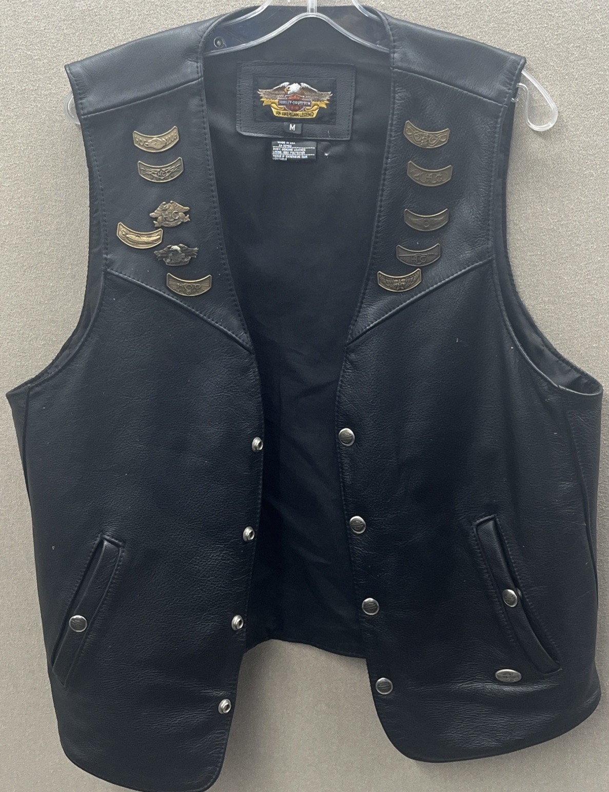 Vintage Harley-Davidson Men's Black Leather Vest with Eagle Accent Pins Size M