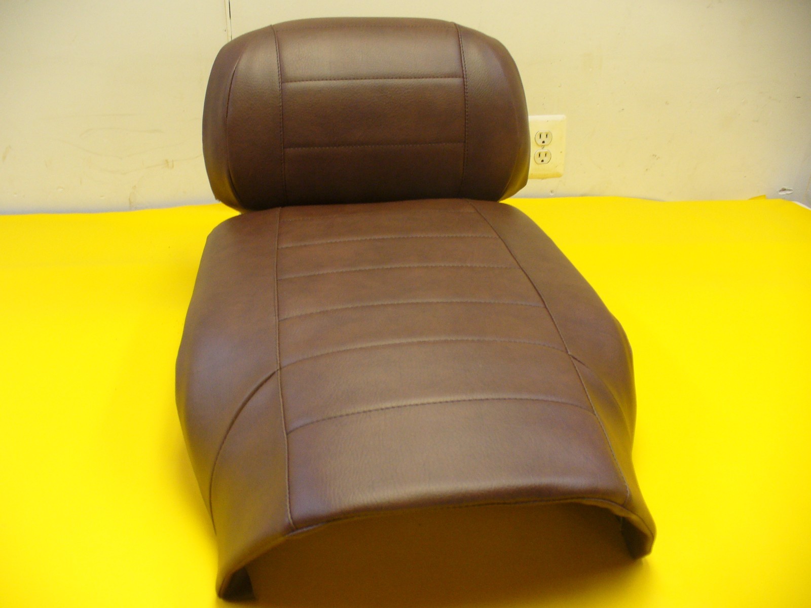 *86-90 YAMAHA INVITER *BROWN* SNOWMOBILE SEAT COVER SET *NEW* *86-90 YAMAHA INVITER *BROWN* SNOWMOBILE SEAT COVER SET *NEW*