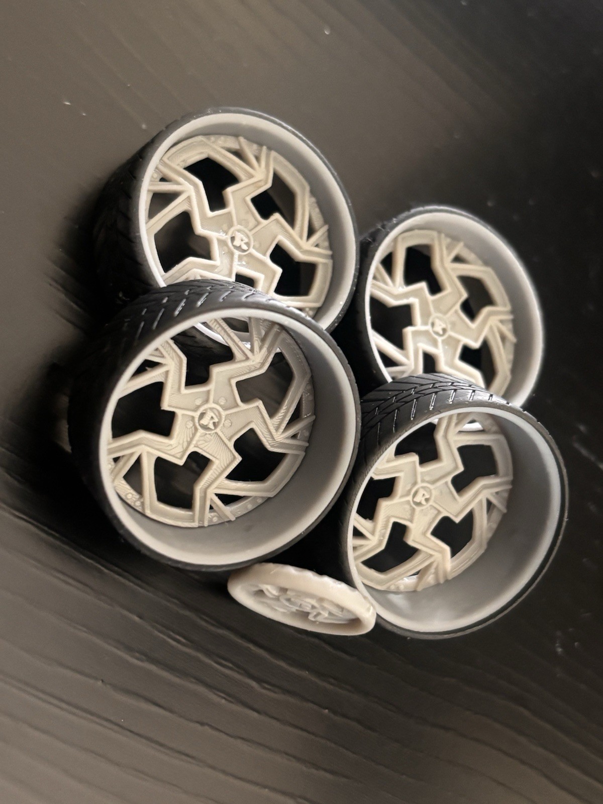 1/24 Rucci Buckle (comes Raw) 1/24 Rucci Buckle (comes Raw)