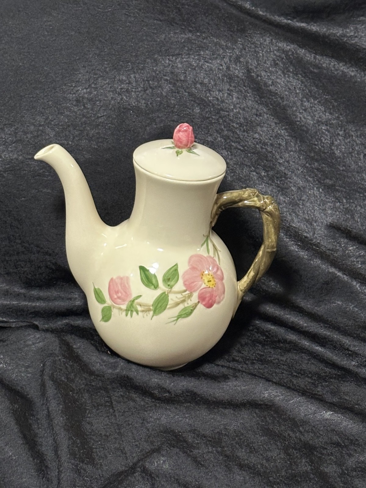 1 FRANCISCAN Coffee Pot  in the Desert Rose pattern. Made in USA