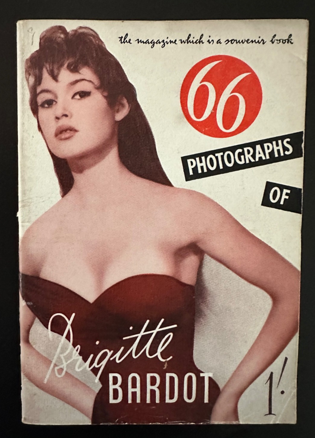 MAGAZINE - VINTAGE GLAMOUR MAGAZINE 66 BRIGITTE BARDOT C.1956 -POCKET MAGAZINE MAGAZINE - VINTAGE GLAMOUR MAGAZINE 66 BRIGITTE BARDOT C.1956 -POCKET MAGAZINE