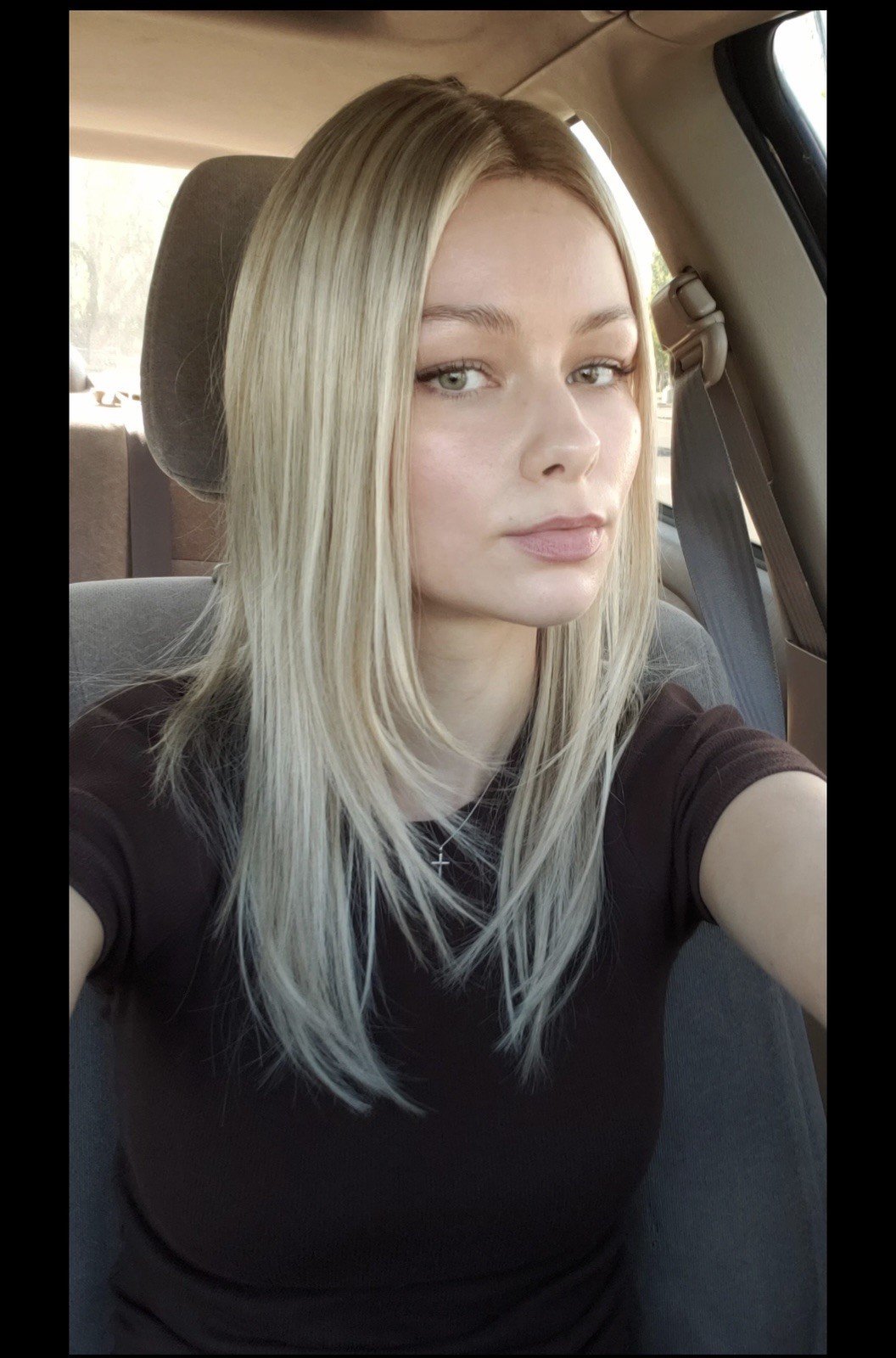 Uniwigs Jade Vanilla Butter Blonde Human Hair Wig NWT