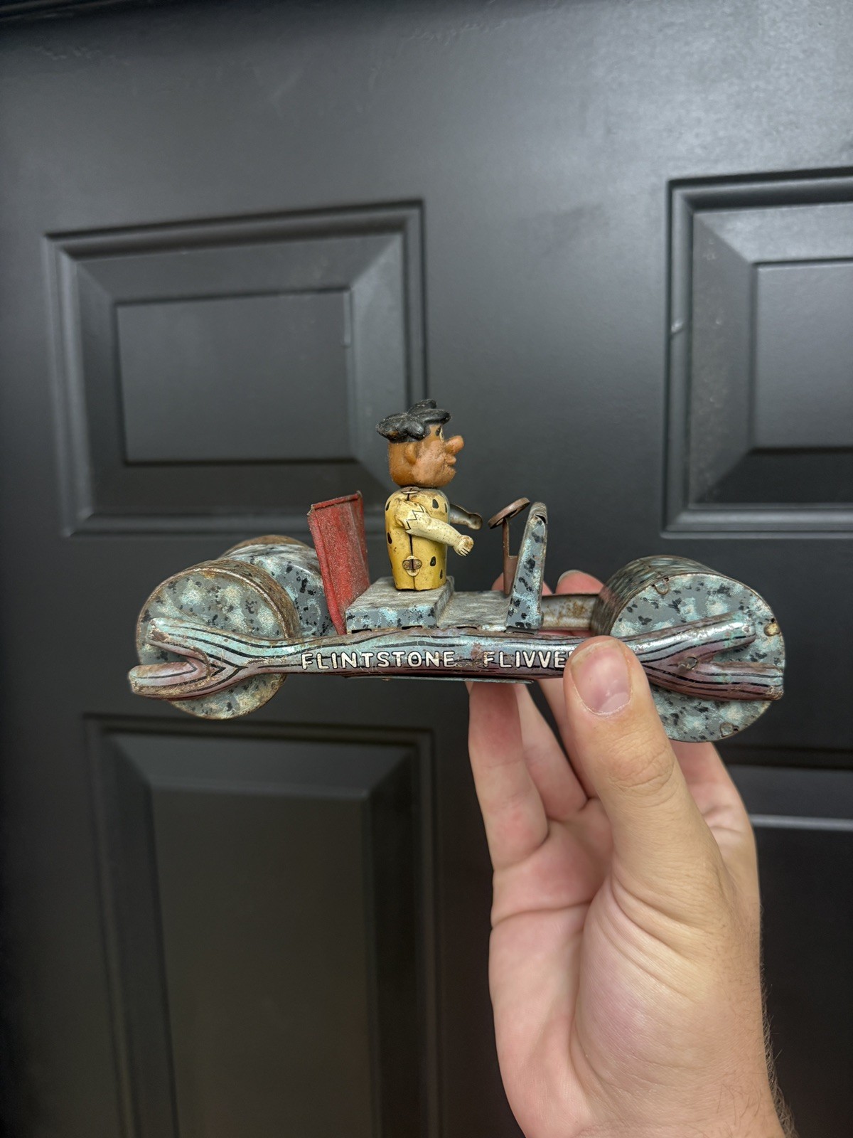 VINTAGE 60s MARX TOYS 'FLINTSTONE FLIVVER' TIN TOY CAR HANNA BARBERA VINTAGE 60s MARX TOYS 'FLINTSTONE FLIVVER' TIN TOY CAR HANNA BARBERA