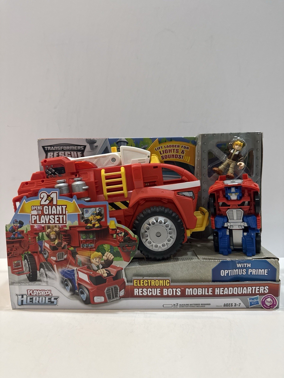 RARE Playskool Transformers Rescue Bots Electronic Mobile Headquarter NEW