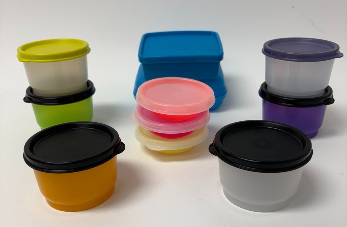 Tupperware Mini Snack Cups Containers w Lids Multicolor Mixed Lot NEW Tupperware Mini Snack Cups Containers w Lids Multicolor Mixed Lot NEW