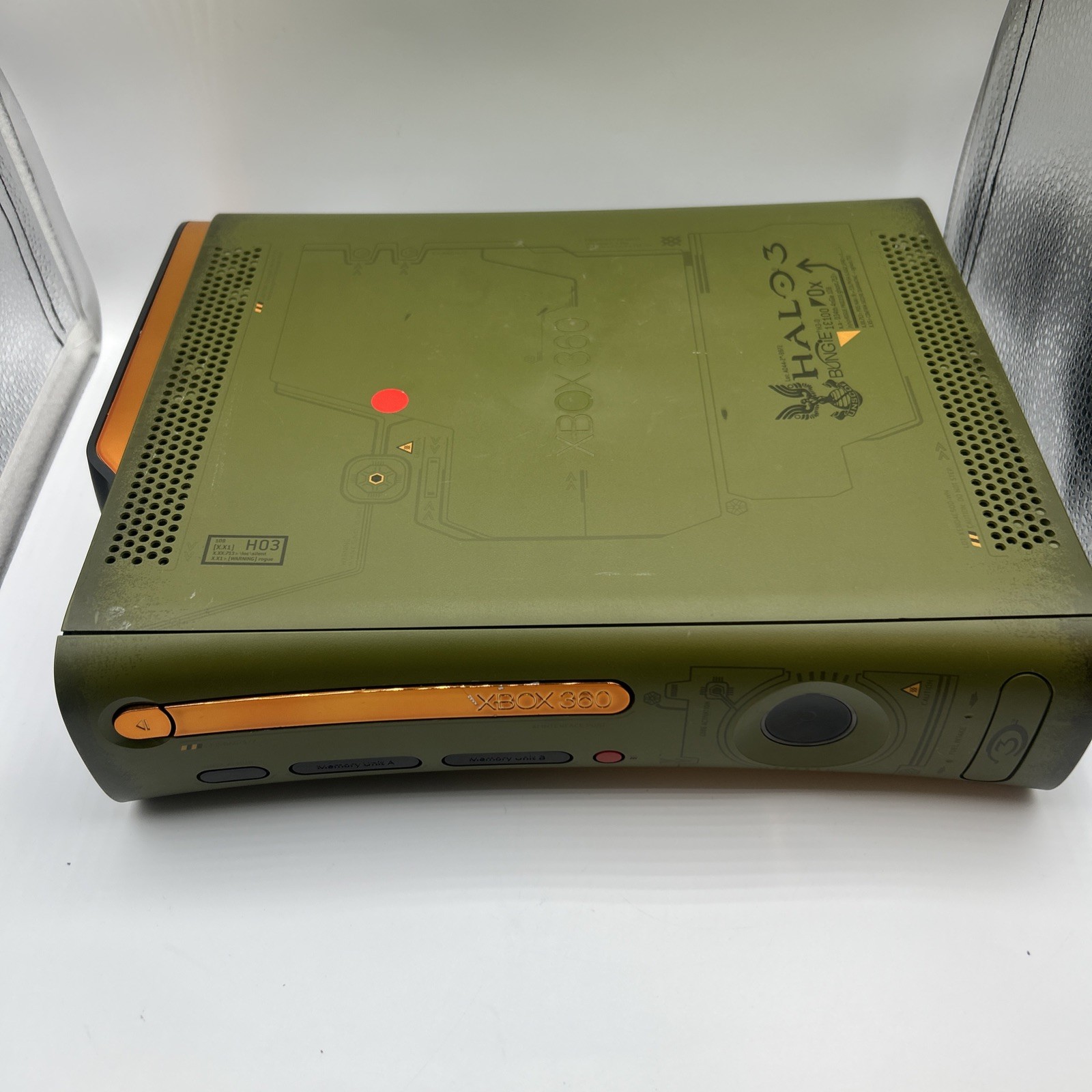 Xbox 360 Halo 3 Edition Console Green Cleaned And Serviced And Tested. Xbox 360 Halo 3 Edition Console Green Cleaned And Serviced And Tested.
