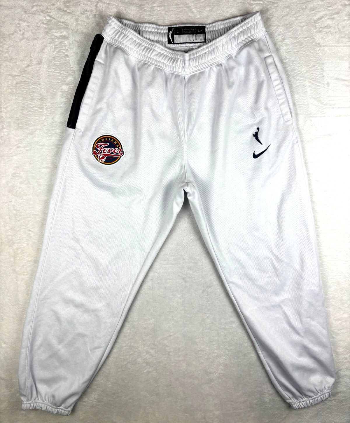 Nike Indiana Fever Jogger Sweatpants Mens L White Dri-Fit WNBA Basketball Logo Nike Indiana Fever Jogger Sweatpants Mens L White Dri-Fit WNBA Basketball Logo