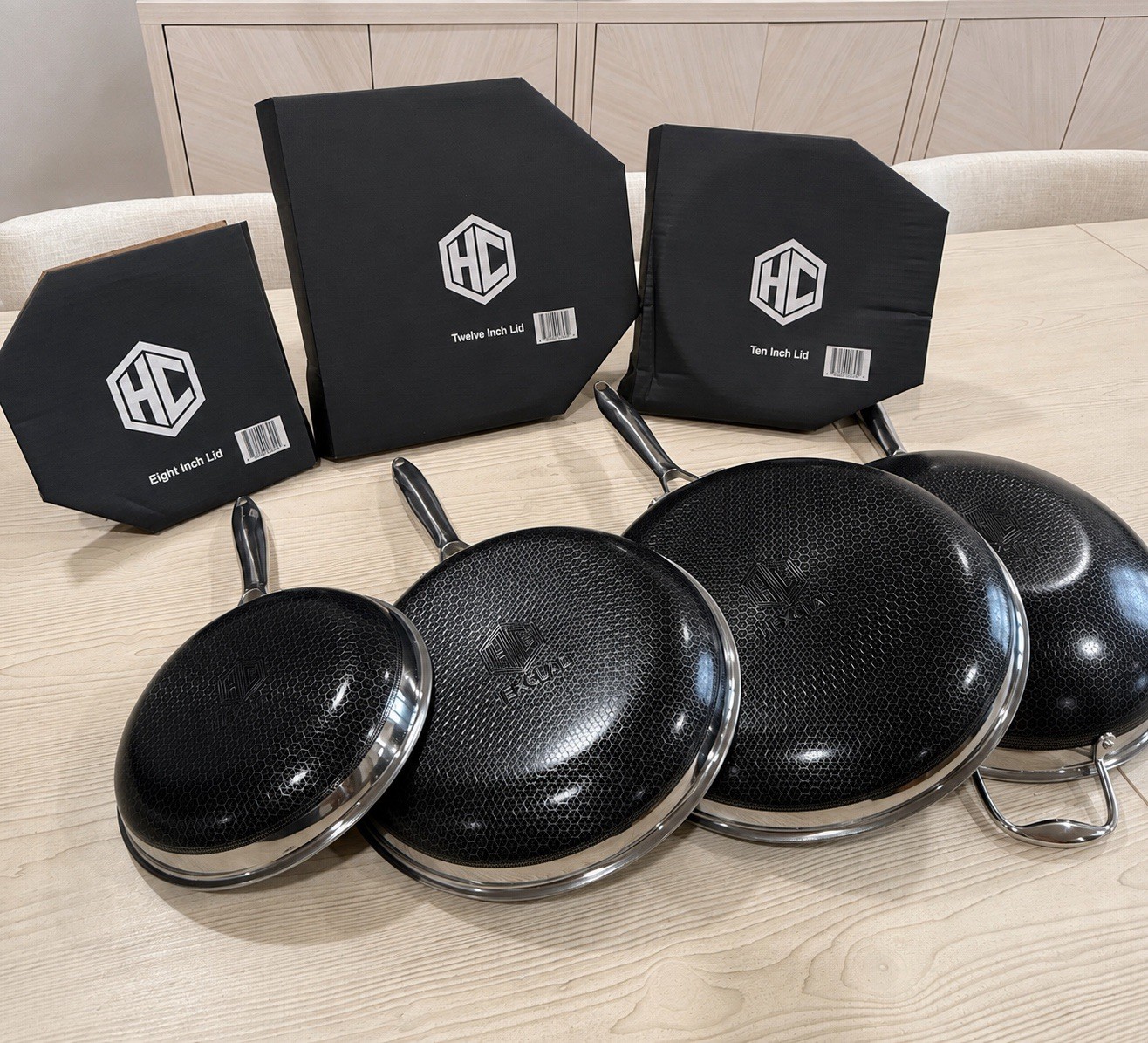 HexClad Hybrid 7-Piece Cookware Set 8” 10” 12” Pans, Lids & 12” Wok - BRAND NEW HexClad Hybrid 7-Piece Cookware Set 8” 10” 12” Pans, Lids & 12” Wok - BRAND NEW