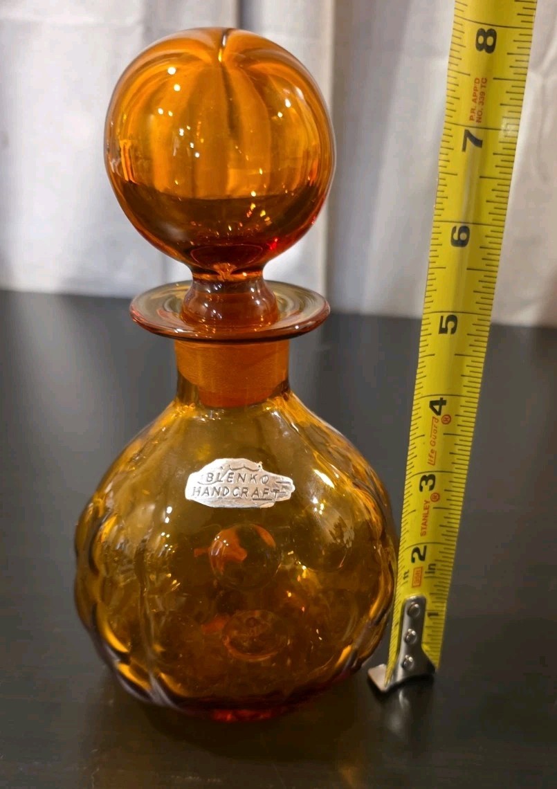 Blenko Handcraft 715 Amber Wheat Bubble Decanter W/Stopper 7 1/2 Blenko Handcraft 715 Amber Wheat Bubble Decanter W/Stopper 7 1/2
