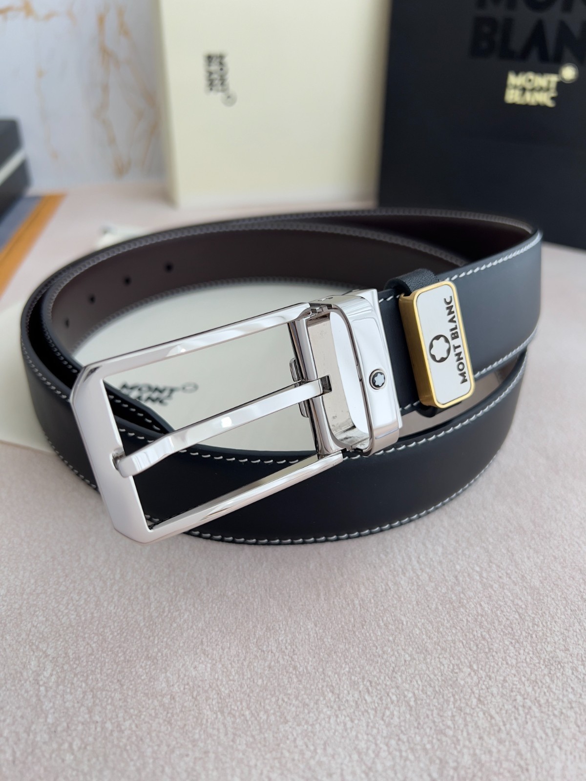 Montblanc Men\'s Reversible Black Brown Leather Belt Silver Buckle New Montblanc Men\'s Reversible Black Brown Leather Belt Silver Buckle New