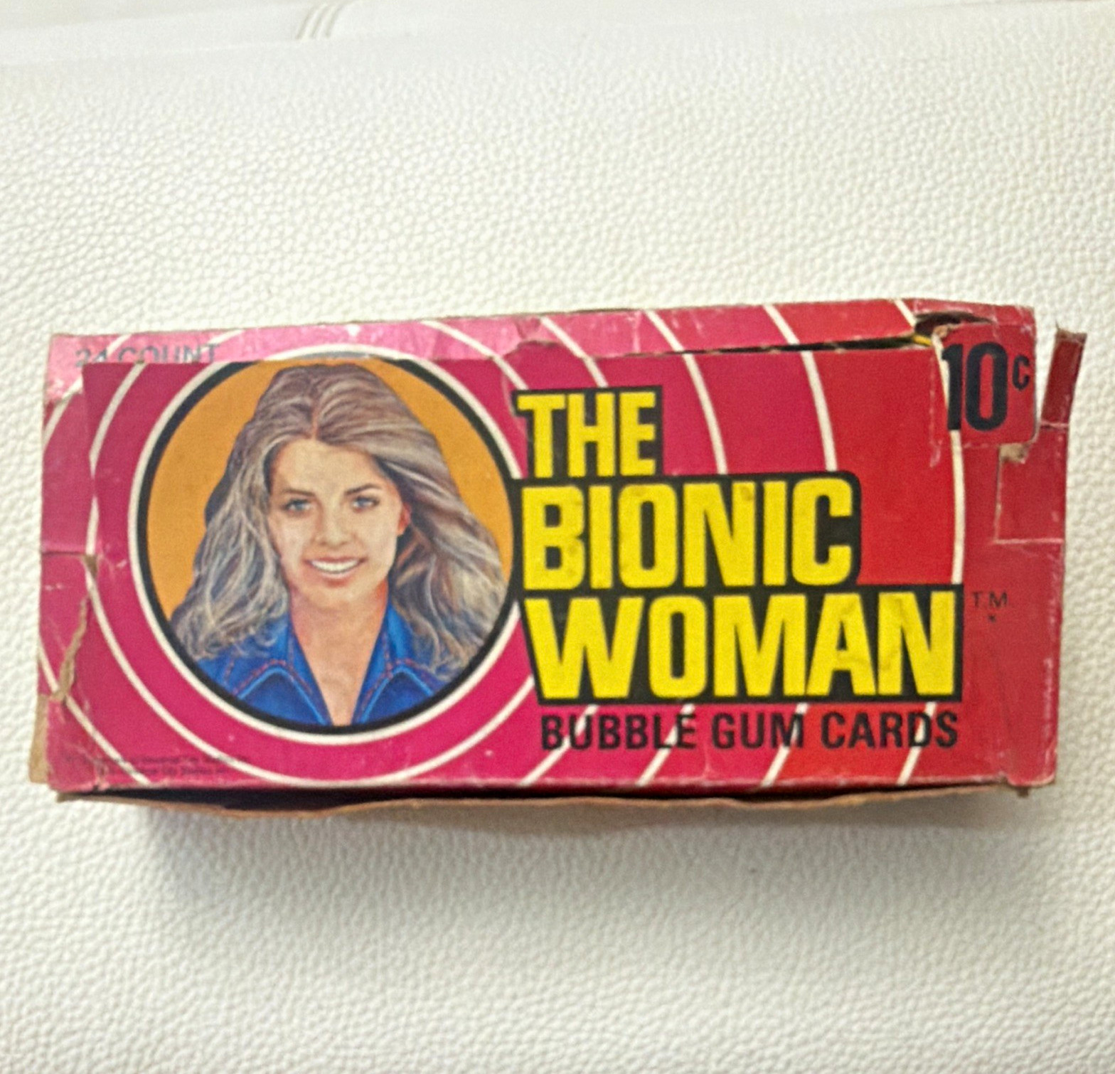 Topps The Bionic Woman Bubble Gum Cards  24-Count Display Box 10¢ 1976