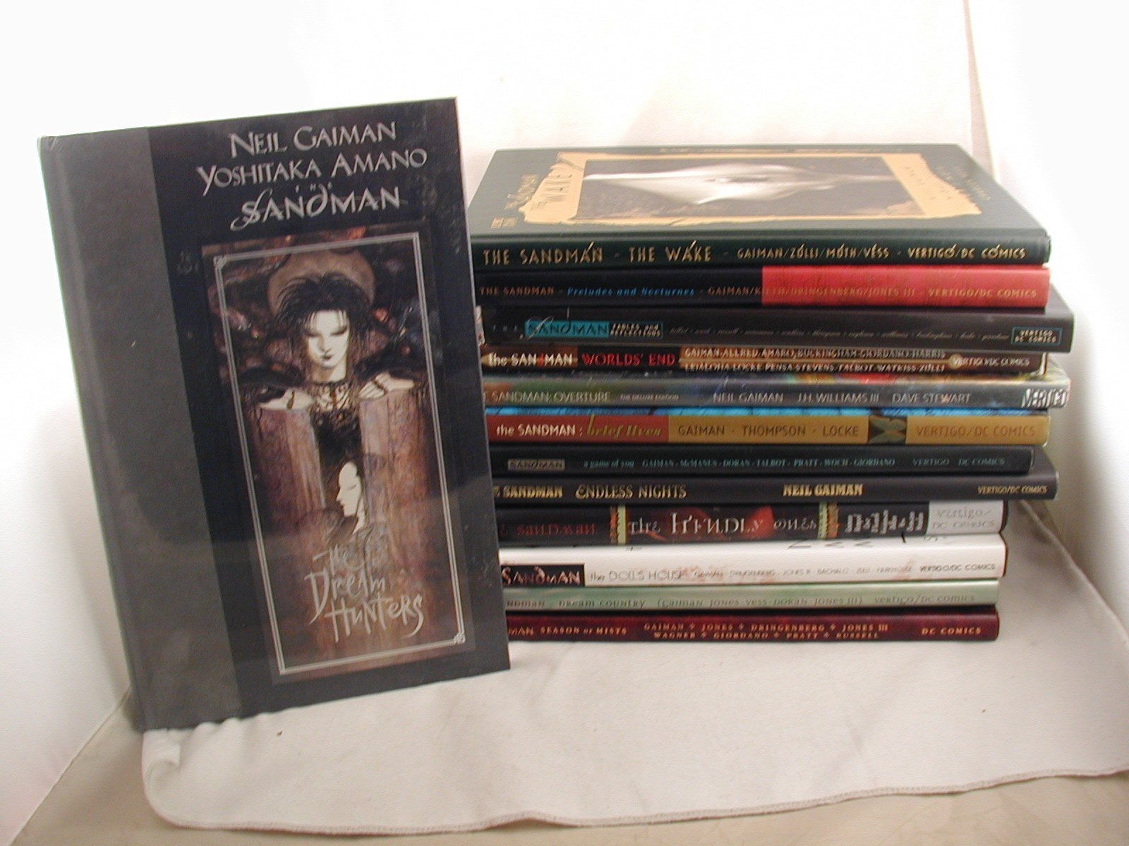 Neil Gaiman Lot of 13 Hardcopy Sandman Graphic DC Comics Dark Fantasy