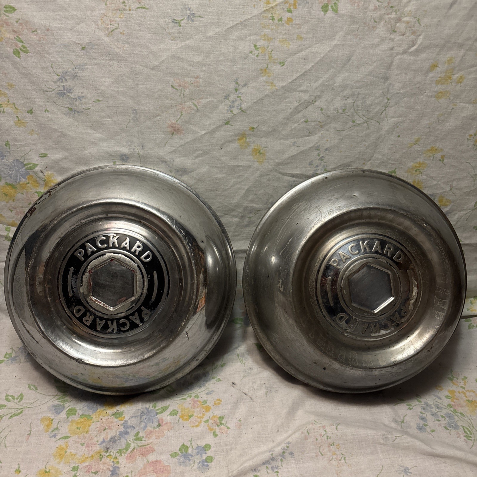 Vintage Lot Of 2 1953-56 Packard Caribbean Wire Wheel Hubcaps RARE 🔥🔥🔥 