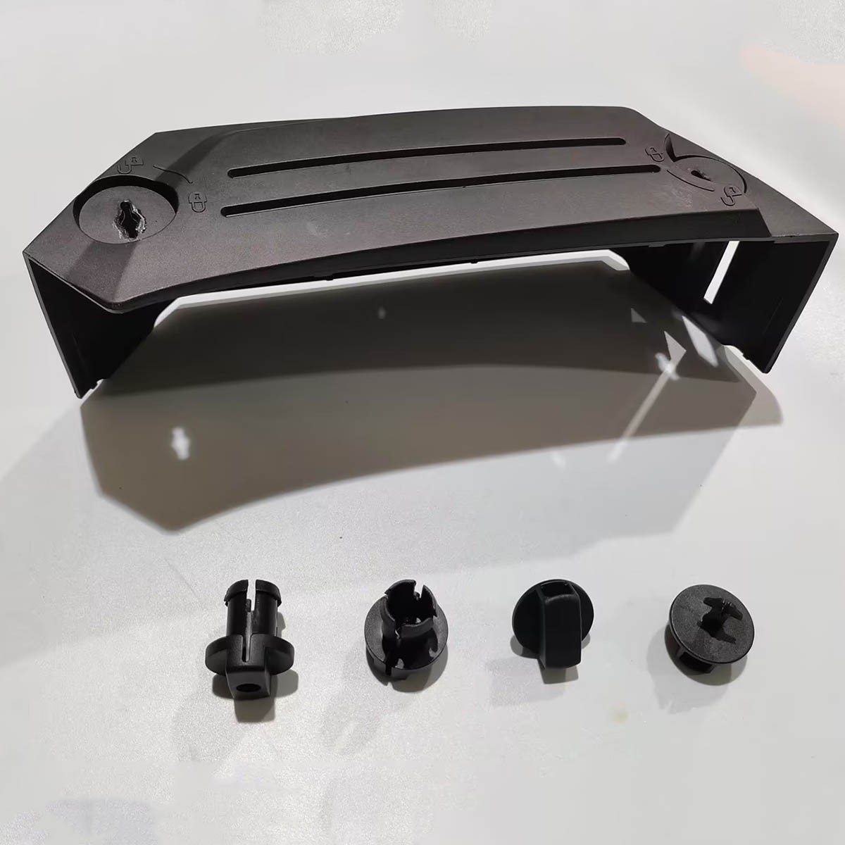 Suit For Brigs & Straton 591648  AIR CLEANER COVER   C
