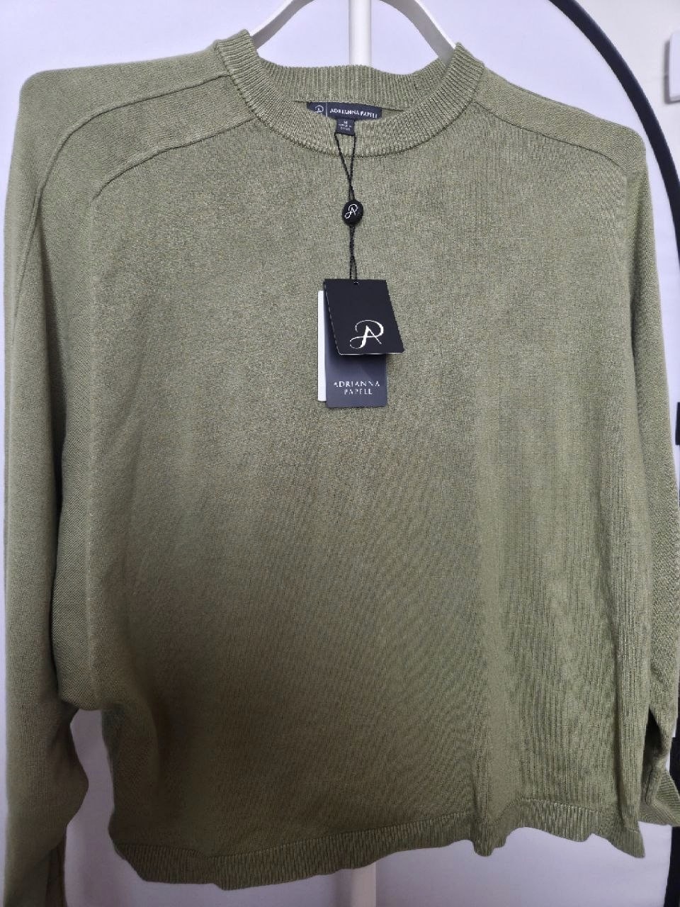 Adrianna Papell Crew Neck Sweater Womens M Green Rayon Polyester Long Sleeve NWT