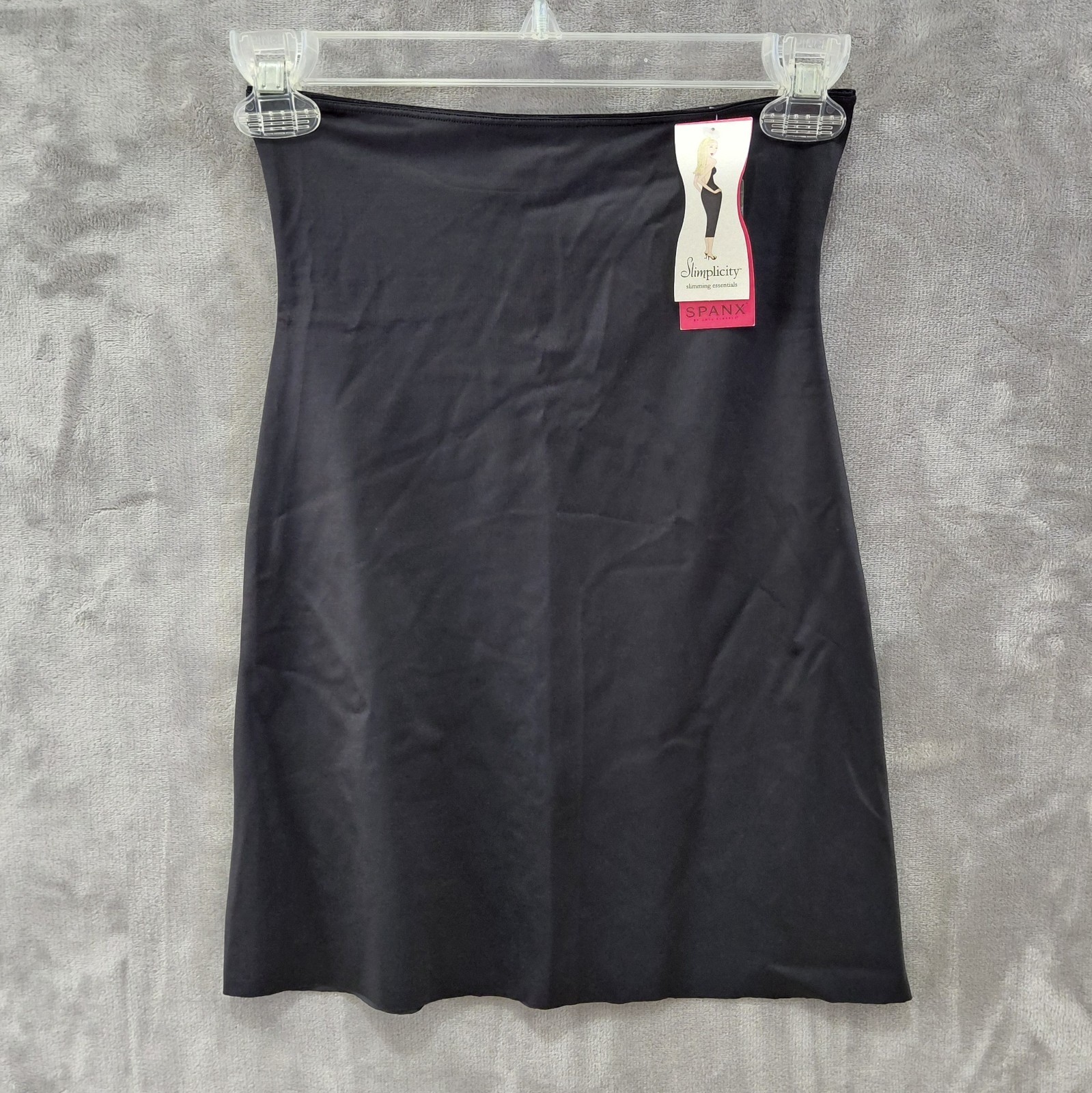 NEW SPANX Simplicity Half Slip Shapewear Women\'s Medium Black Sculpting Slimming