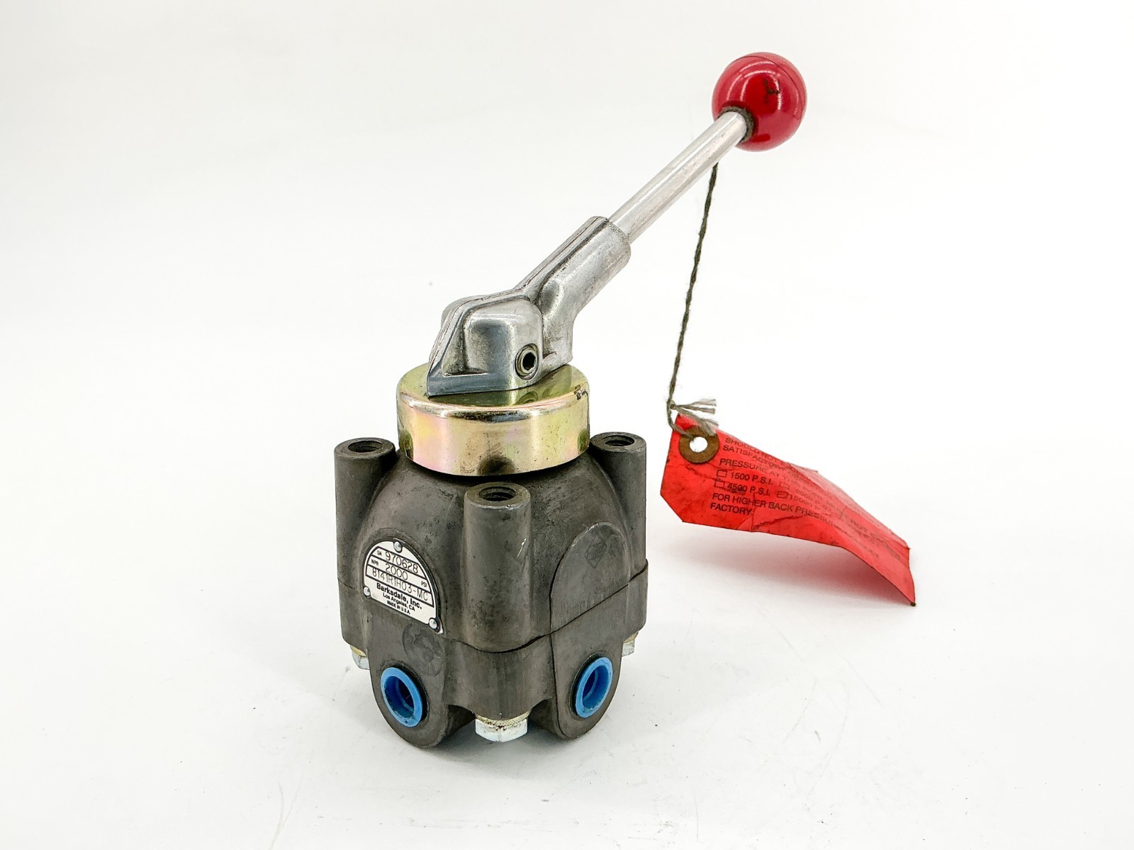 New Barksdale 8141R1H03-MC 2 Way Control Valve 2000PSI