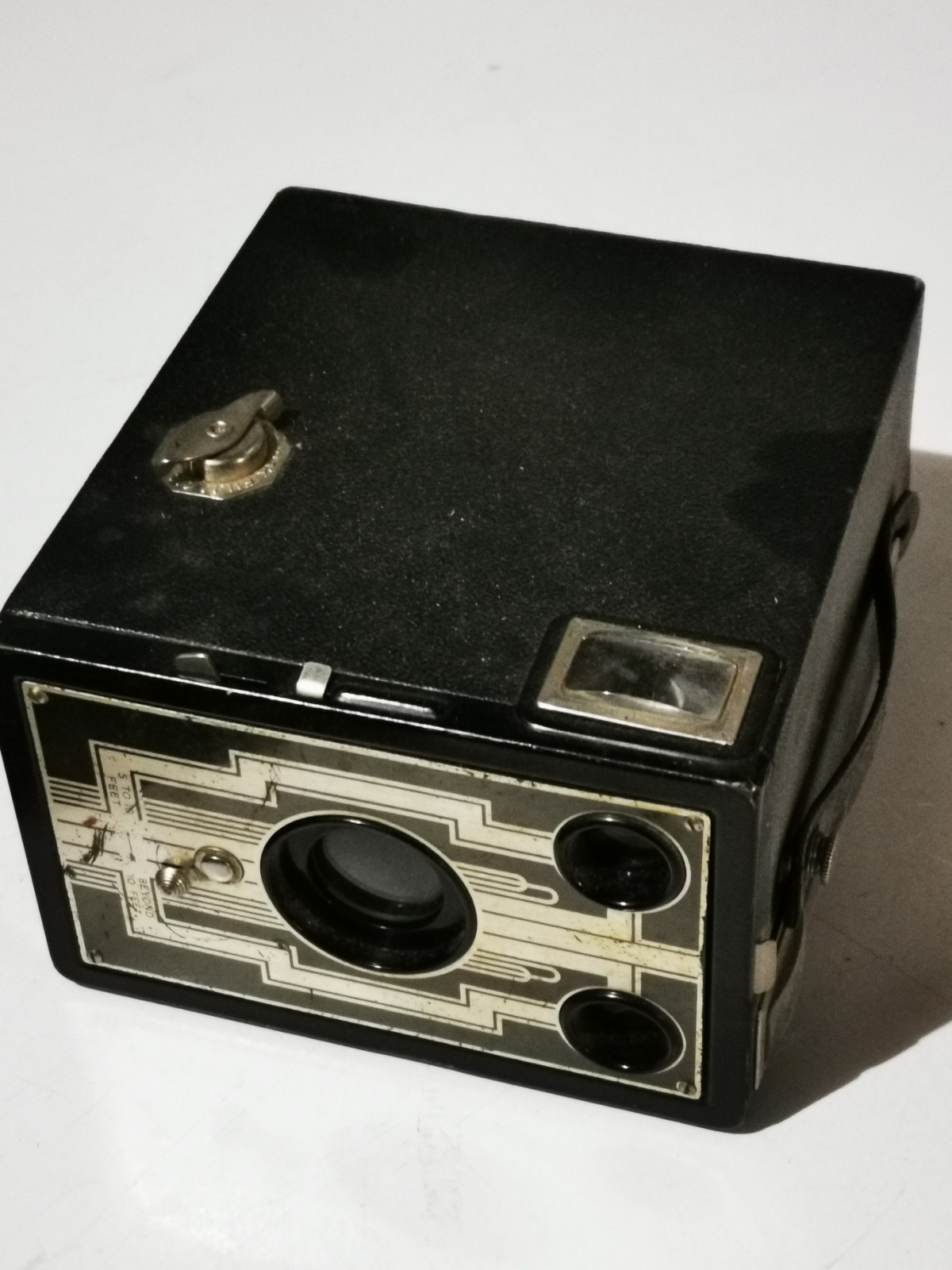 Antique 1930s Era Six20 Brownie Kodak Camera Antique 1930s Era Six20 Brownie Kodak Camera