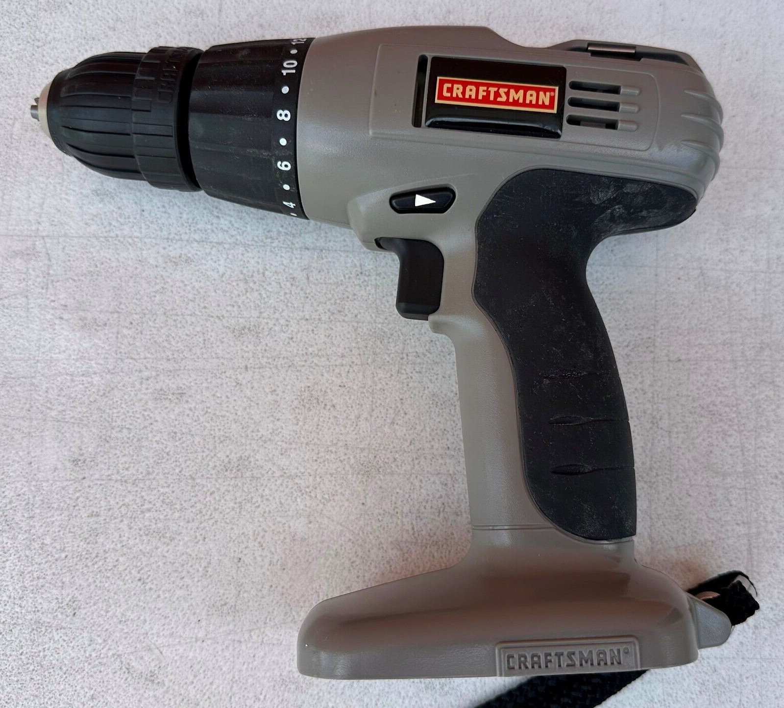CRAFTSMAN Drill/driver 15.6V Model-315.115210 TESTED Tool only With Level