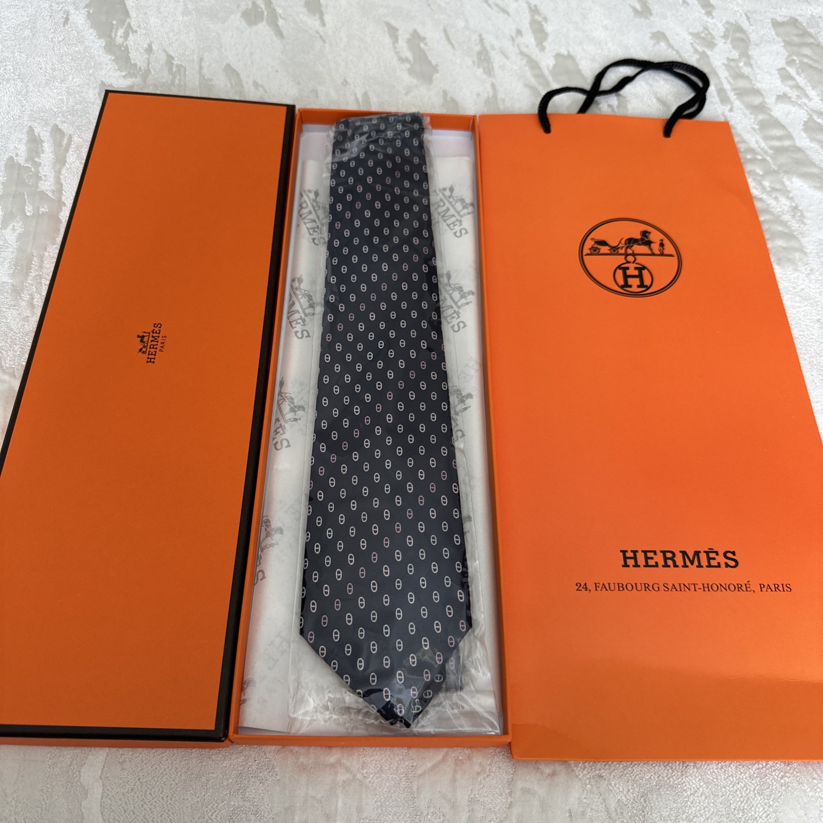 HERMÈS Men\'s Faconnee H Tie 100% Silk Blue Full Packaging
