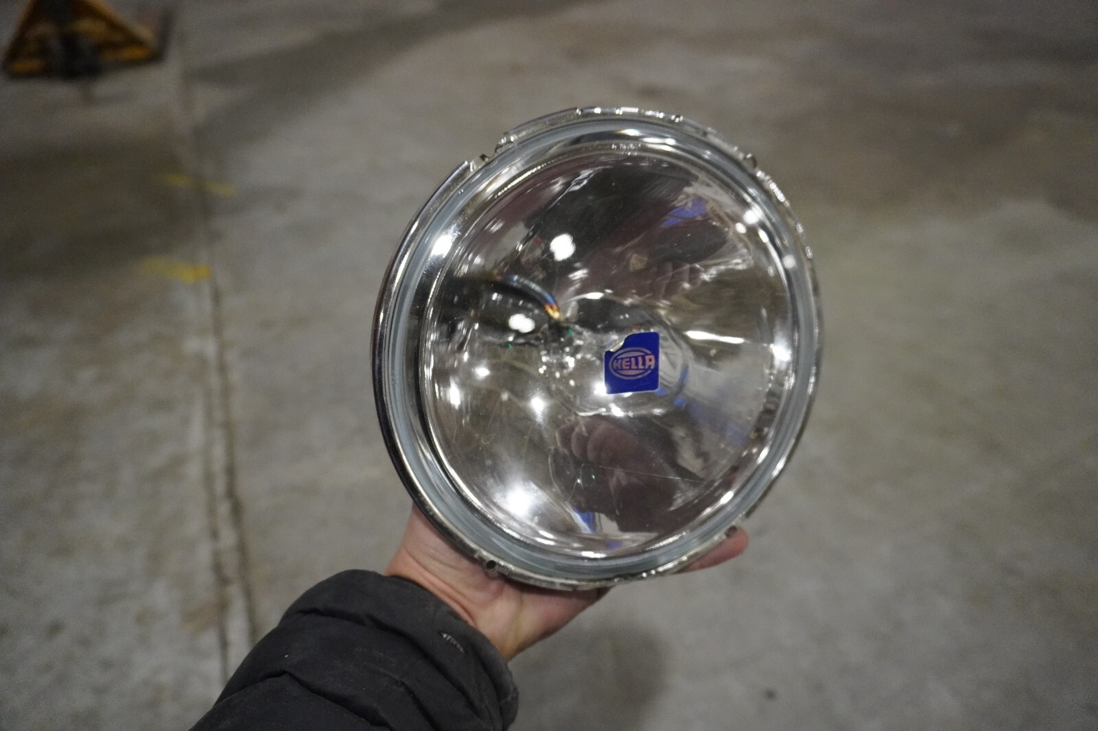 Hella Halogen-Insert, spotlight - Rallye 3000 - 12V 1F8143437-011 Hella Halogen-Insert, spotlight - Rallye 3000 - 12V 1F8143437-011