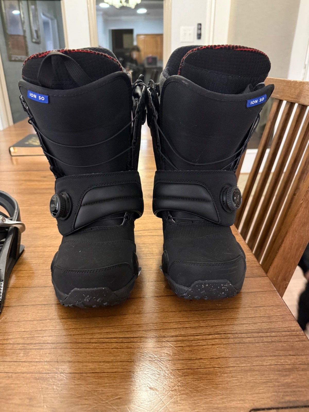 Burton ion Men’s 9.5 wide Snowboard Boots